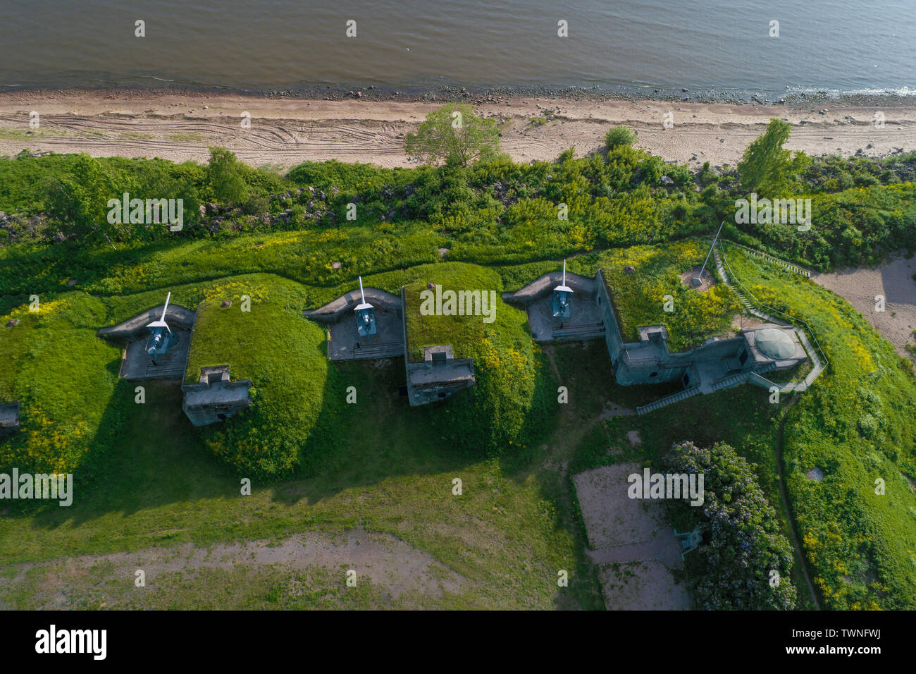 Oltre i Demidov artiglieria batteria su un giorno di estate (fotografia aerea). Kronstadt, Russia Foto Stock