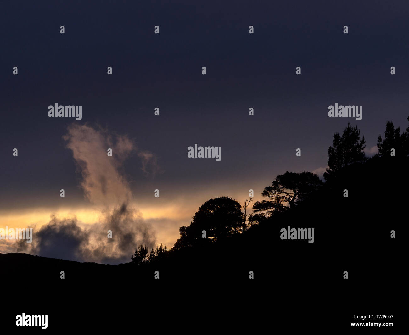 Sun Setting, Glen Strathfarrar, Scozia Foto Stock