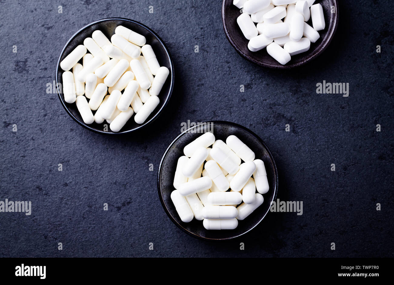 La creatina e arginina alfa-chetoglutarato (AAKG) capsule e compresse BCAA. Foto Stock