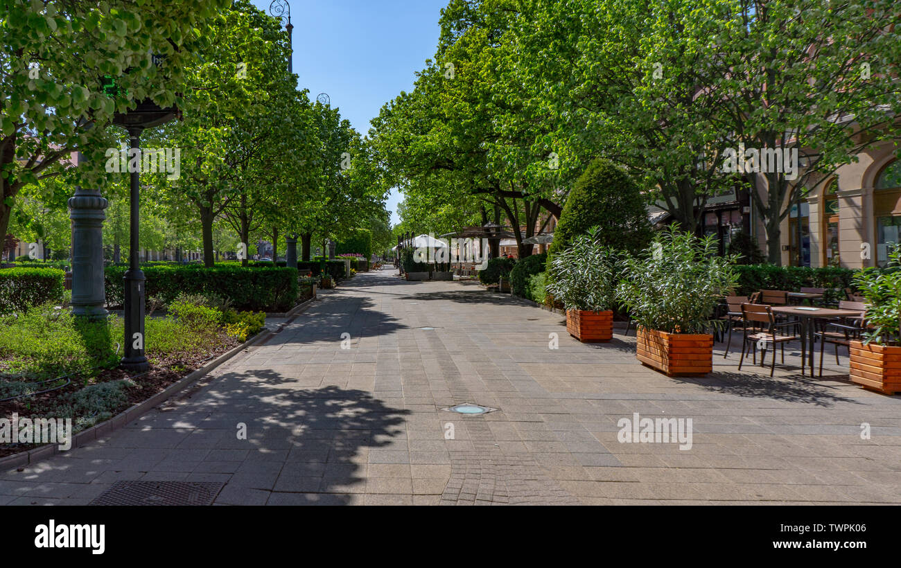 Debrecen, Ungheria, vista sulla città e le strade, una destinazione popolare per i viaggi in Europa orientale Foto Stock