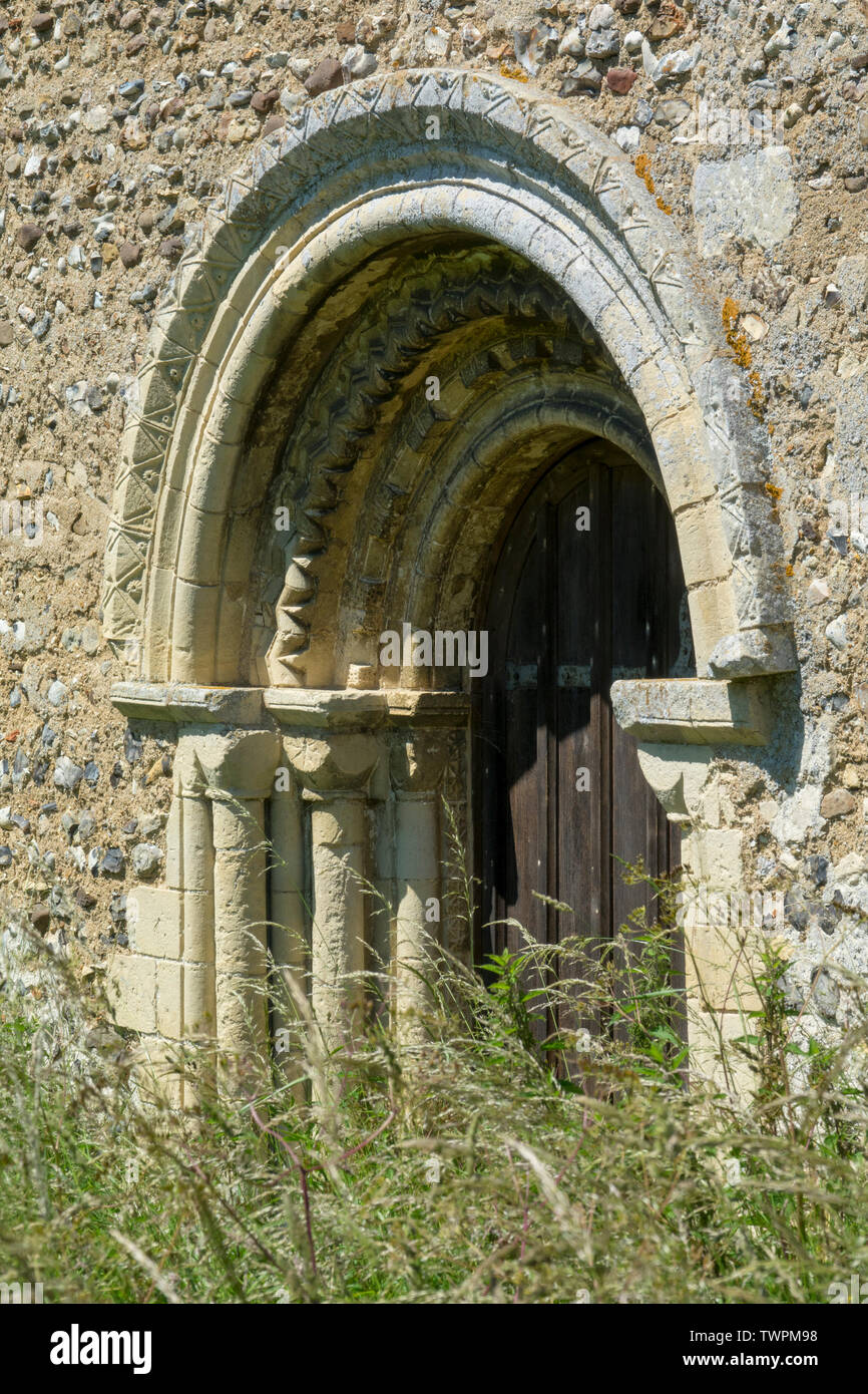 Hales: uno di Inghilterra più raffinati in piccole chiese normanne Foto Stock