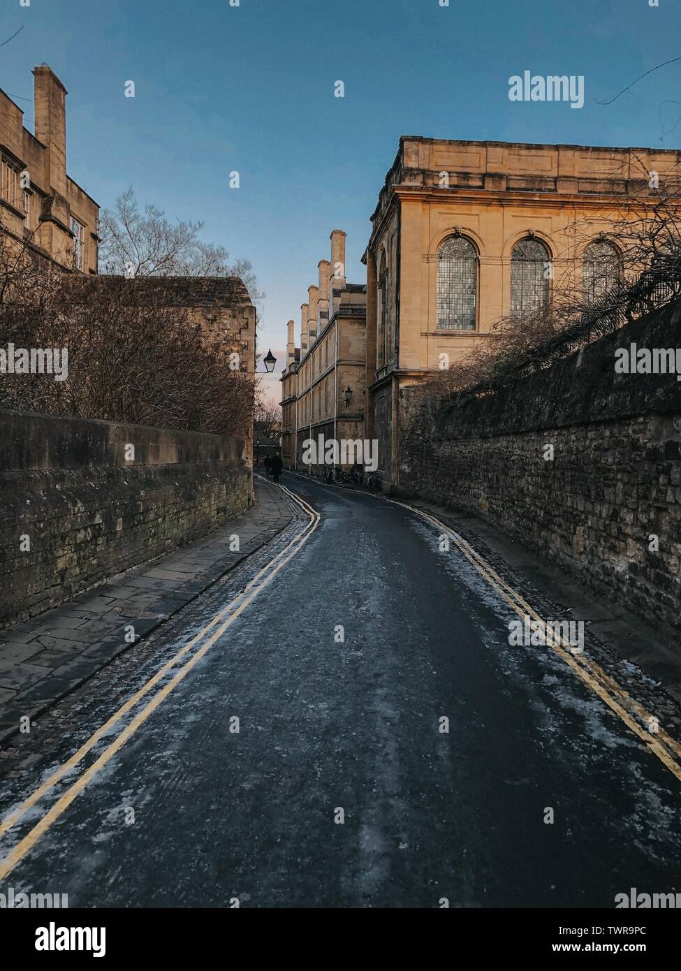 Oxford, Regno Unito - 07 07 2019: strade di Oxford durante calde giornate di primavera. Foto Stock