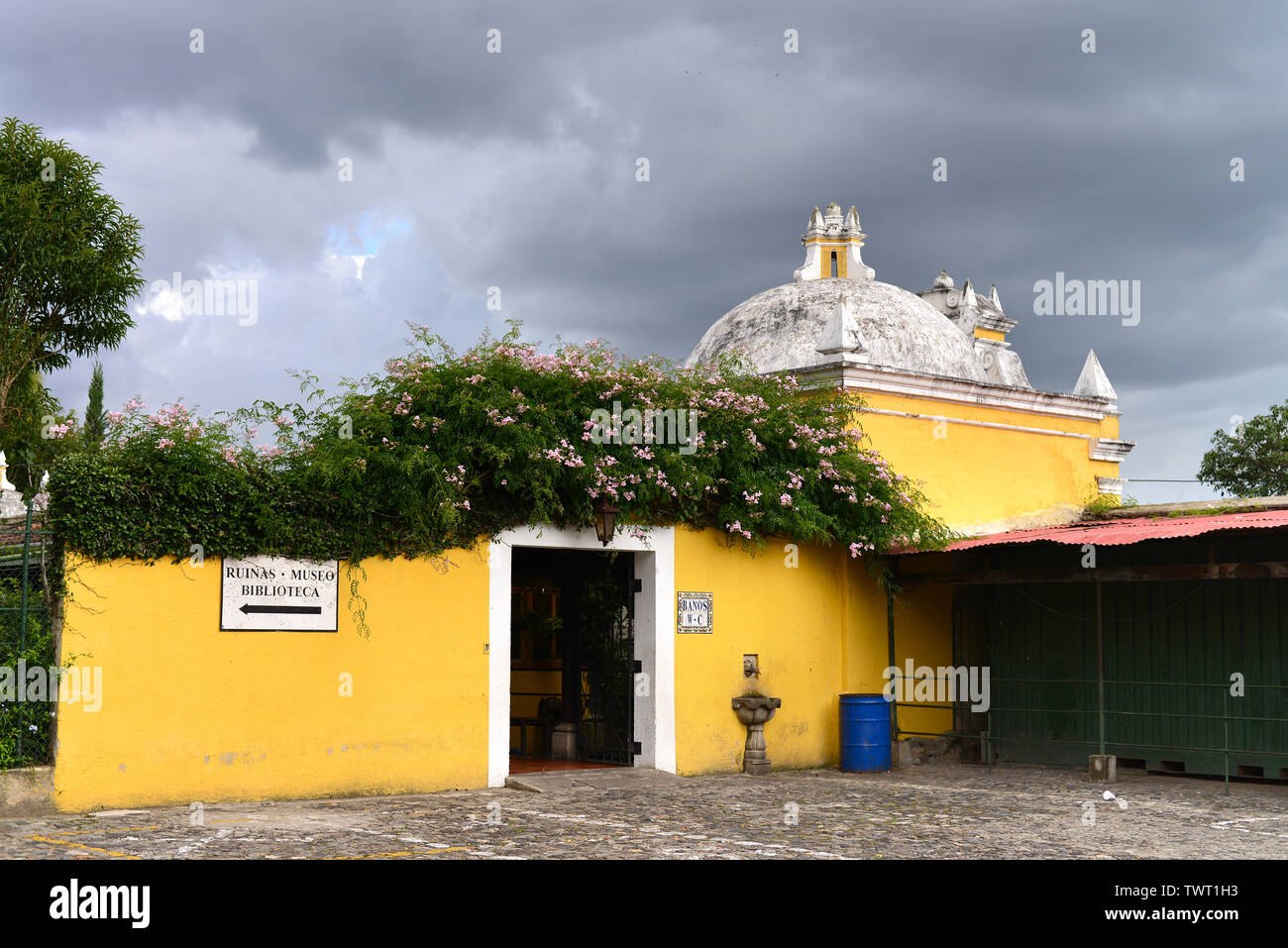 Vista sul centro storico della città. Antigua, Honduras Foto Stock