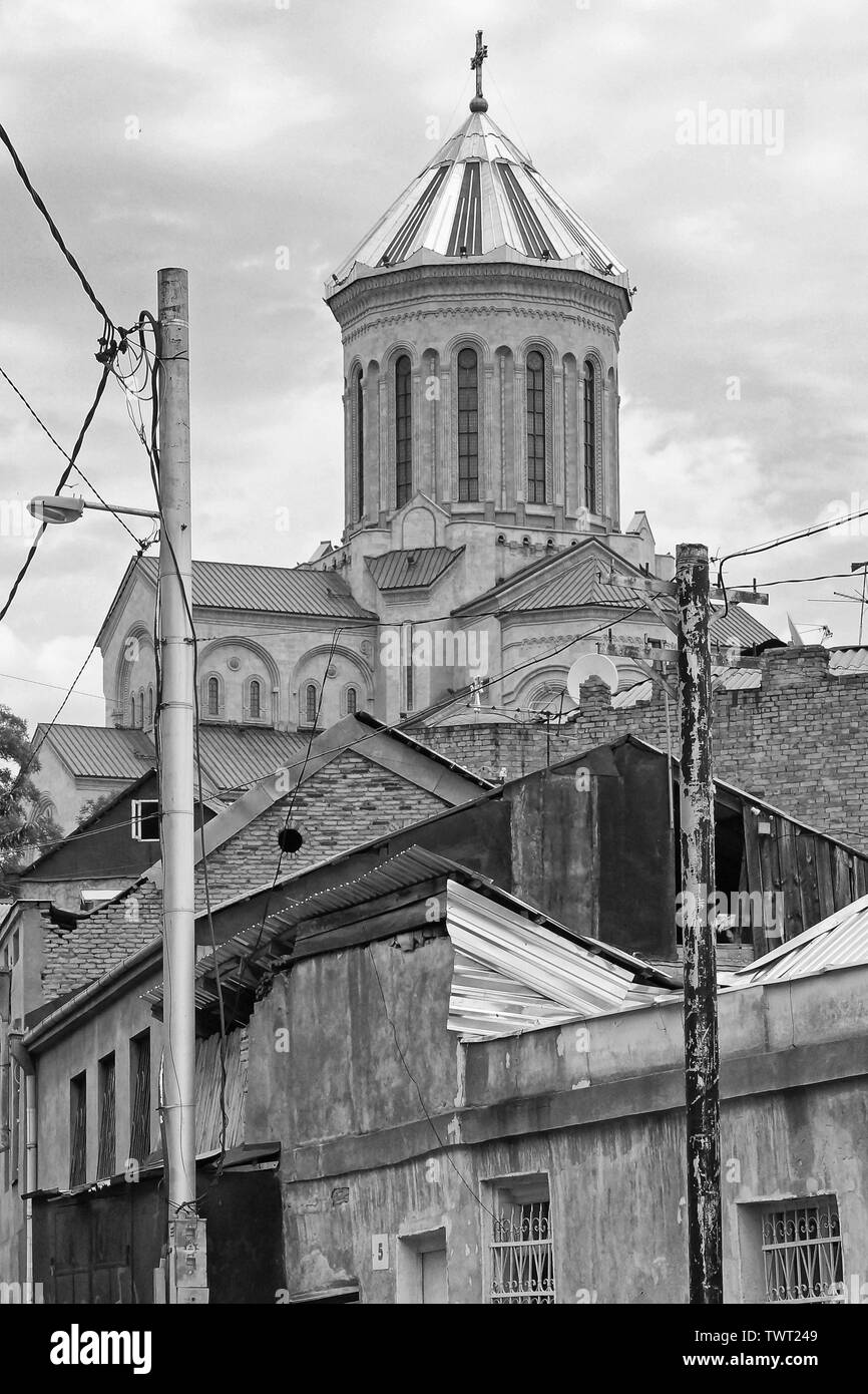 TBILISI, Georgia - 29 giugno 2014: Chiesa di Sameba Zminda, la nuova cattedrale di Tbilisi il 29 giugno 2014 in Georgia, Europa Foto Stock