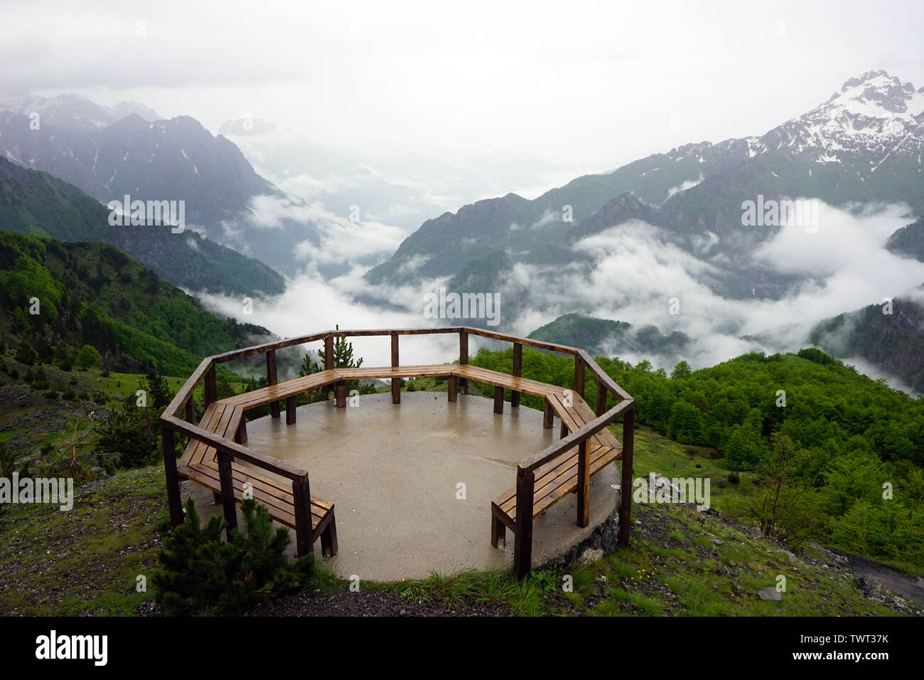 Viewpoint e montagna vicino a Theth in Albania Foto Stock