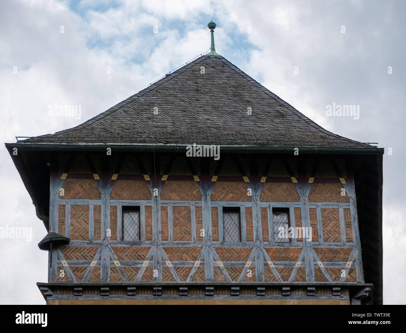 La Burgrave House, un centro medievale a struttura mista in legno e muratura edificio gotico sul castello di Karlstejn in Boemia, Repubblica Ceca Foto Stock