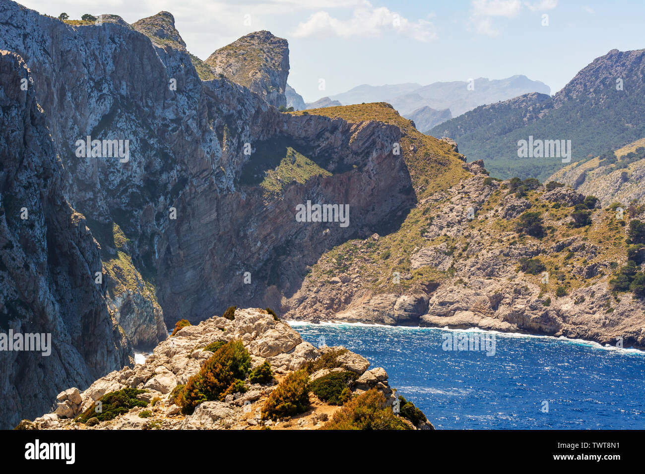 Cap de Formentor - natura famoso punto di riferimento con incredibile costa rocciosa a Mallorca, Spagna, Mare Mediterraneo Foto Stock