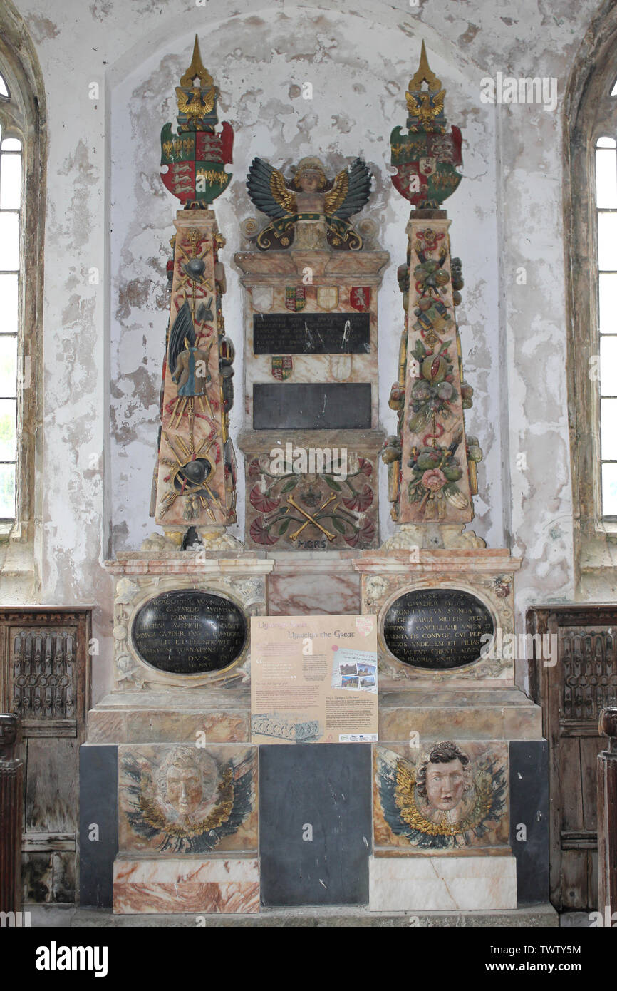 Monumento in marmo in onore di Maredudd ab Ifan e Sir John Wynne e sua moglie Sidney - Cappella Gwydir, St Gwrst's Llanrwst, Galles Foto Stock
