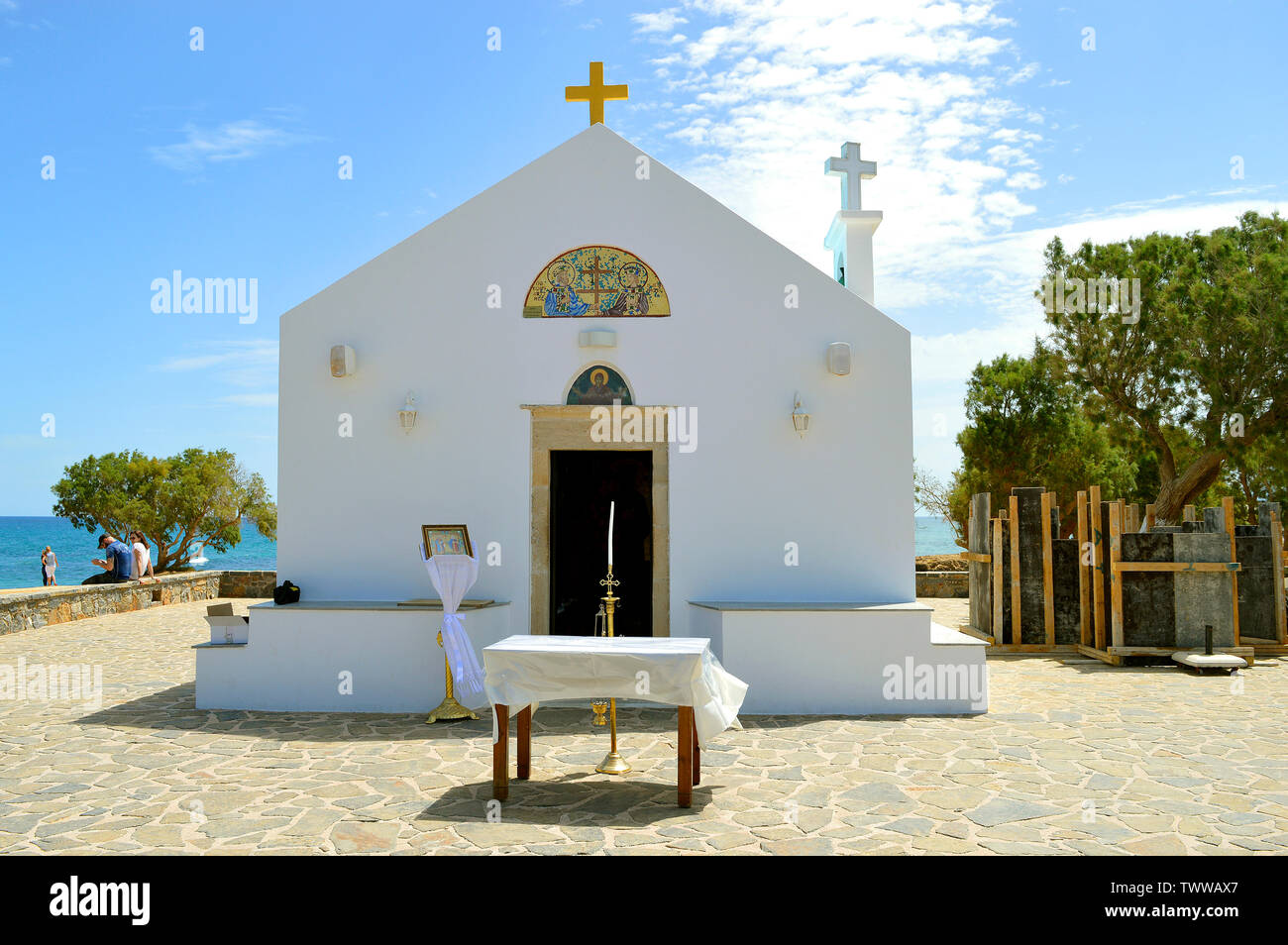 Chiesa dei Santi Costantino ed Elena una piccola e bella chiesa ortodossa greca a Kato Gouves in C Foto Stock