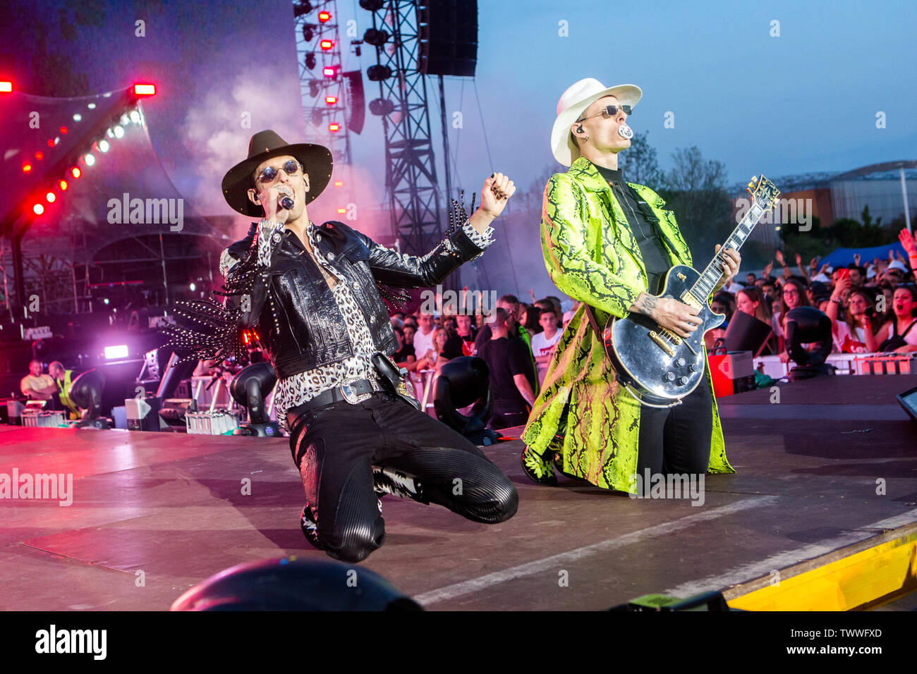 Achille Lauro e Boss Doms in concerto a parte come un deejay - Radio Deejay party a mente in Milano, Italia, il 22 giugno 2019 Foto Stock