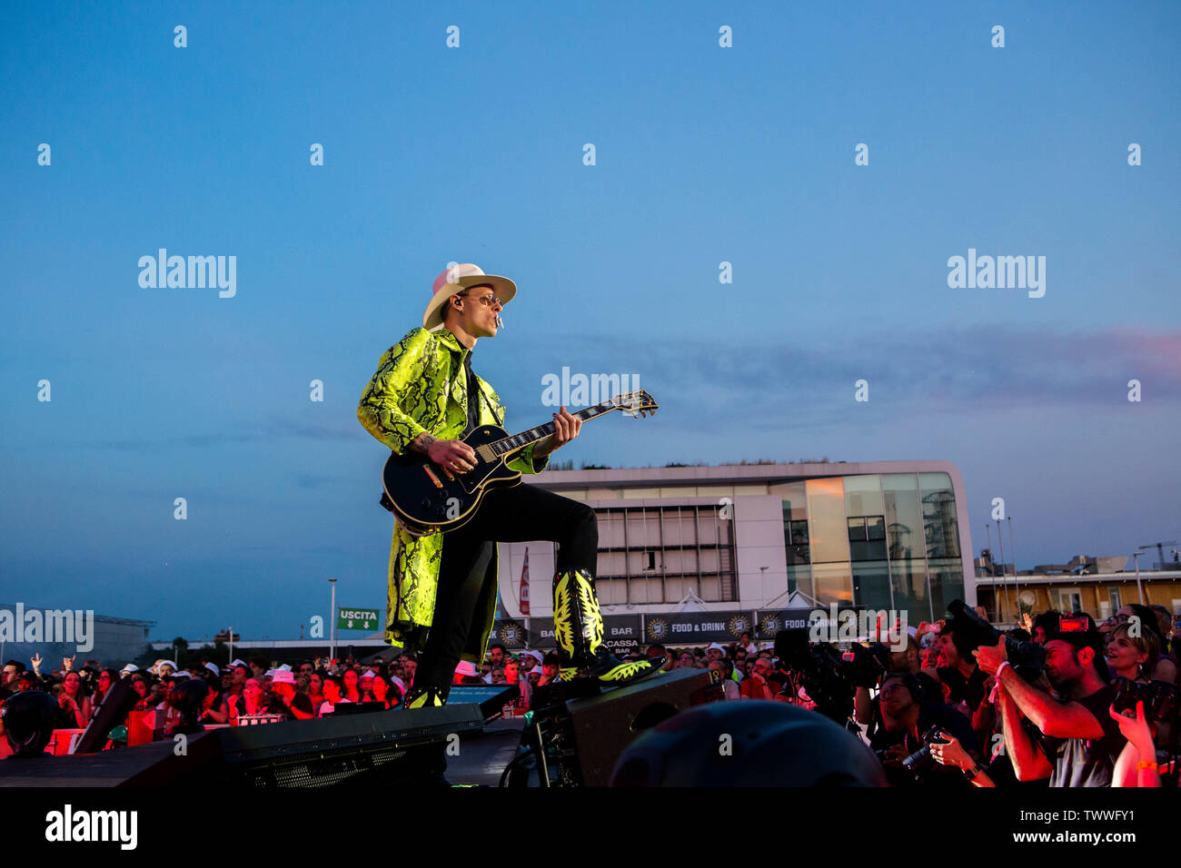 Boss Doms in concerto a parte come un deejay - Radio Deejay party a mente in Milano, Italia, il 22 giugno 2019 Foto Stock