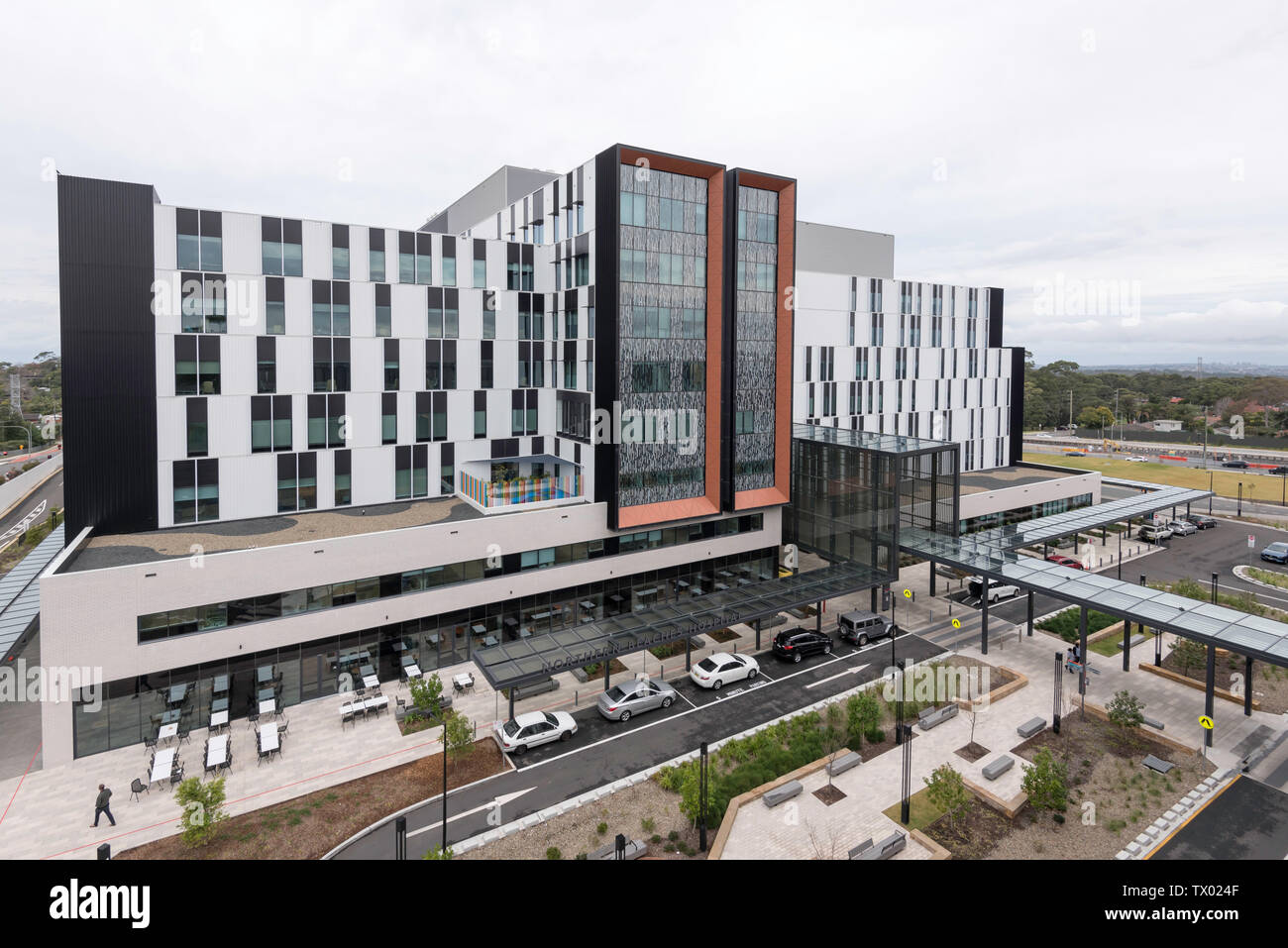 Foresta francese, Syd. Aust giugno 2019: L'ospedale Northern Beaches, recentemente aperto, ricomincia a leggere dopo la rimozione della parte del corpo sbagliata durante l'intervento chirurgico. Foto Stock