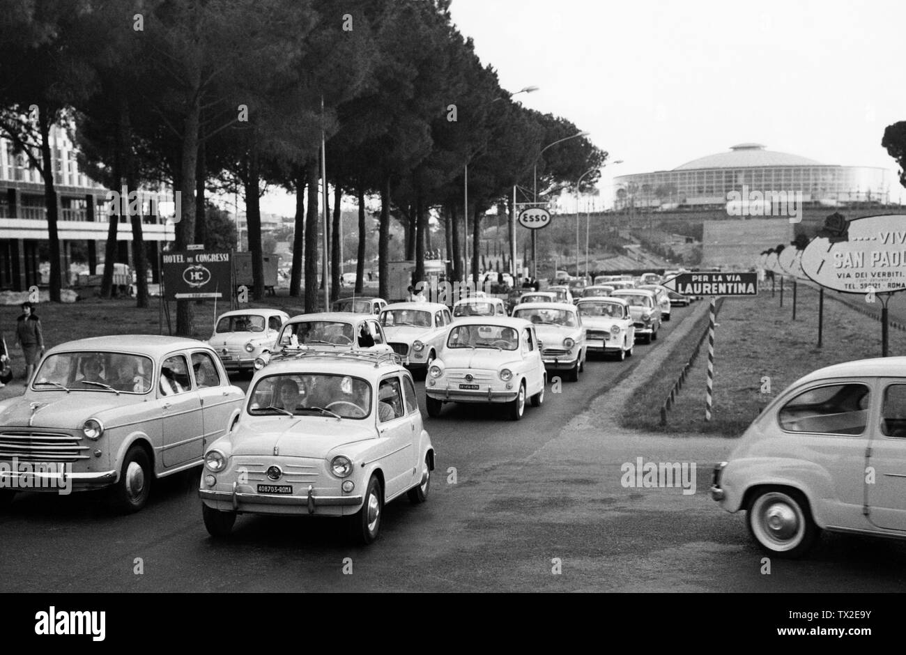 L'Italia, il traffico a Roma, 1960s Foto Stock