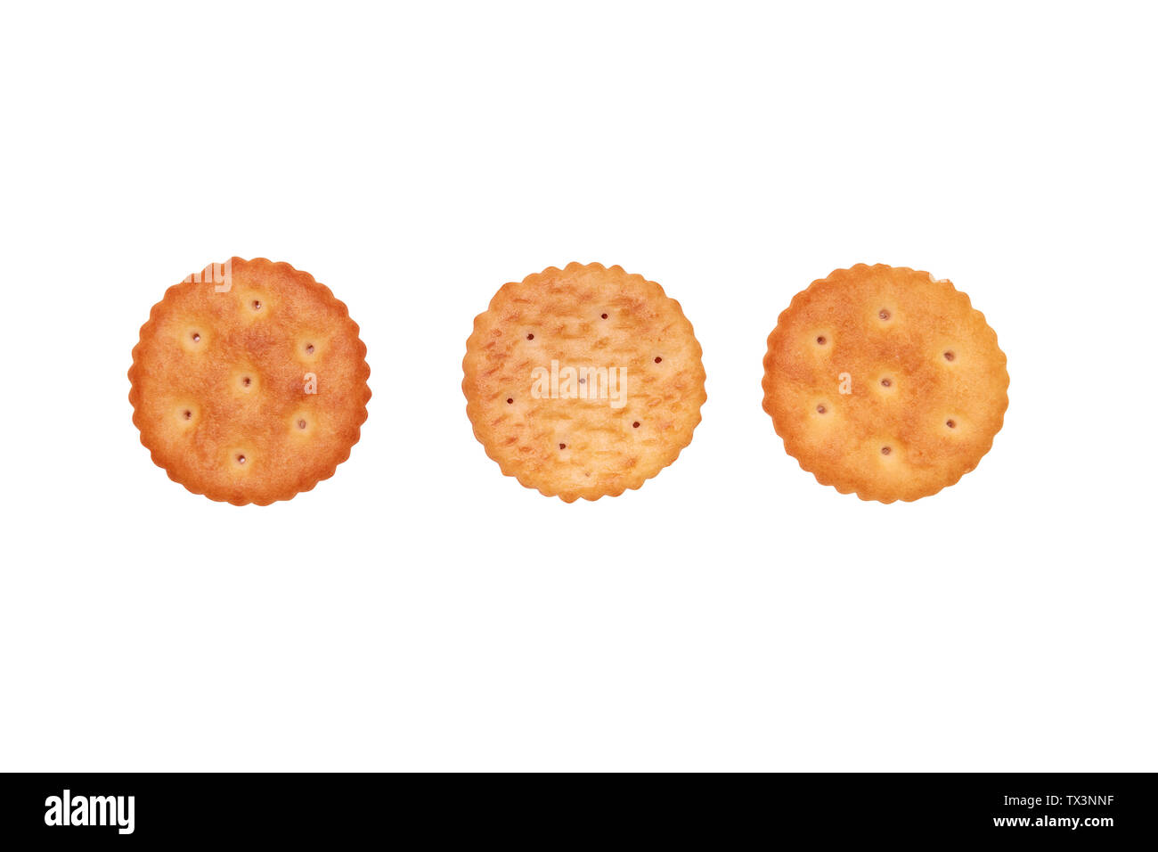 Chiusura del round crackers su sfondo bianco Foto Stock