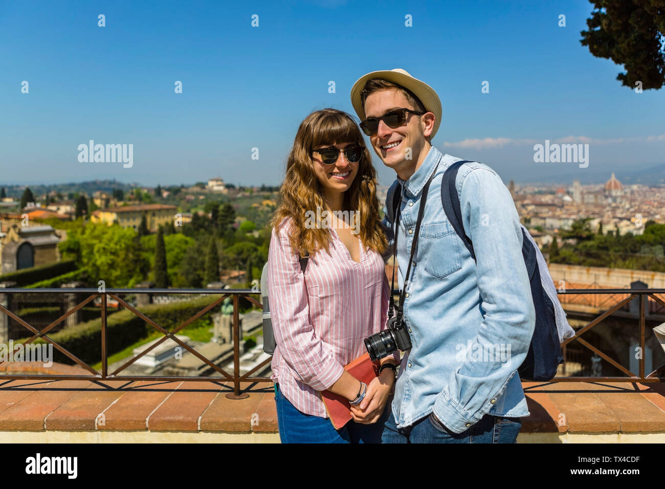 Coppia giovane su un viaggio di città in Firenze, Toscana, Italia Foto Stock