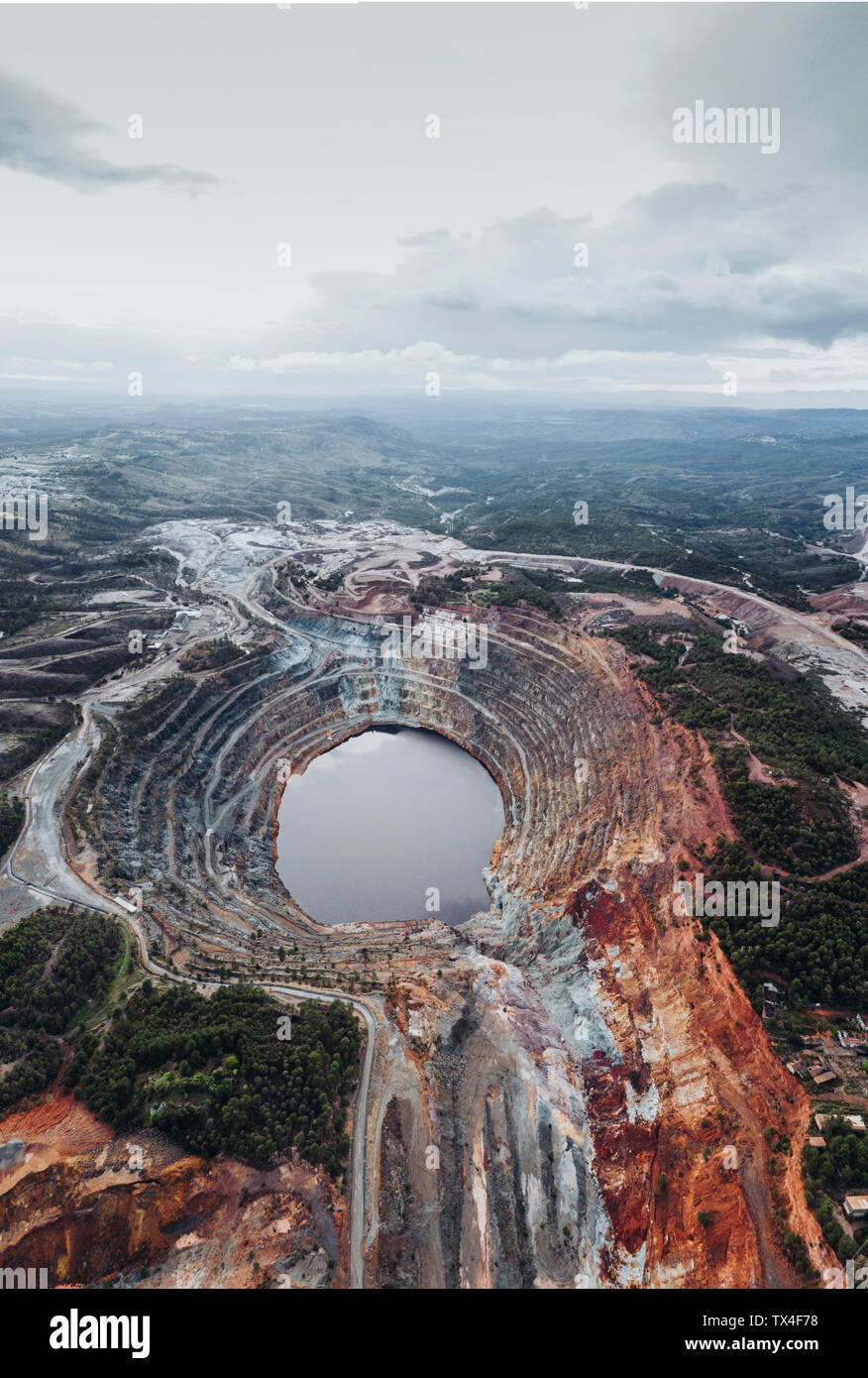 Zolfo e sedimenti di rame in Rio Tinto, vista aerea, Huelva, Spagna Foto Stock