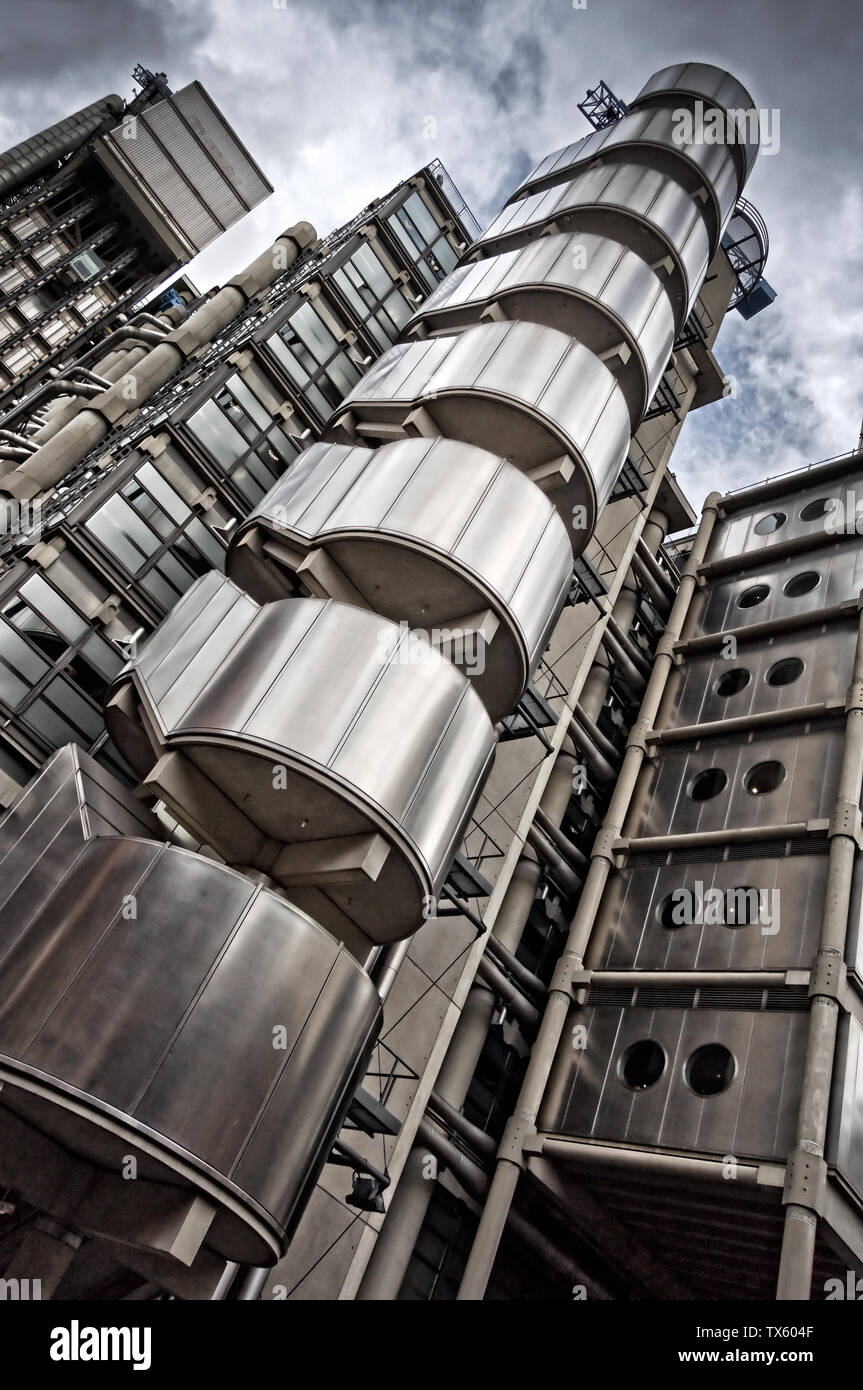 Il famoso Lloyd Building a Londra, Regno Unito Foto Stock
