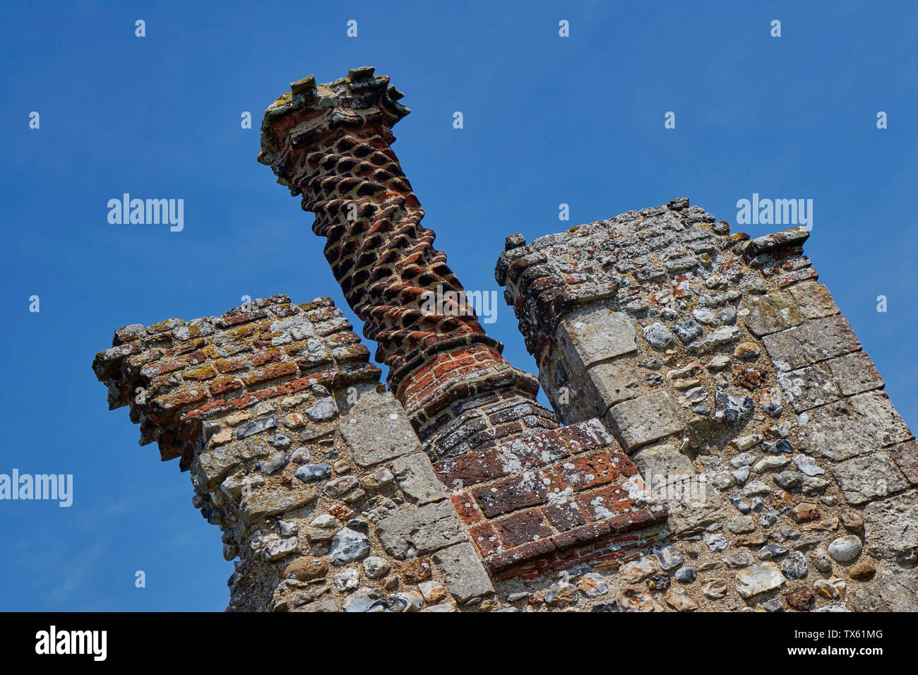 Una vista delle mura del castello di Framlingham Foto Stock