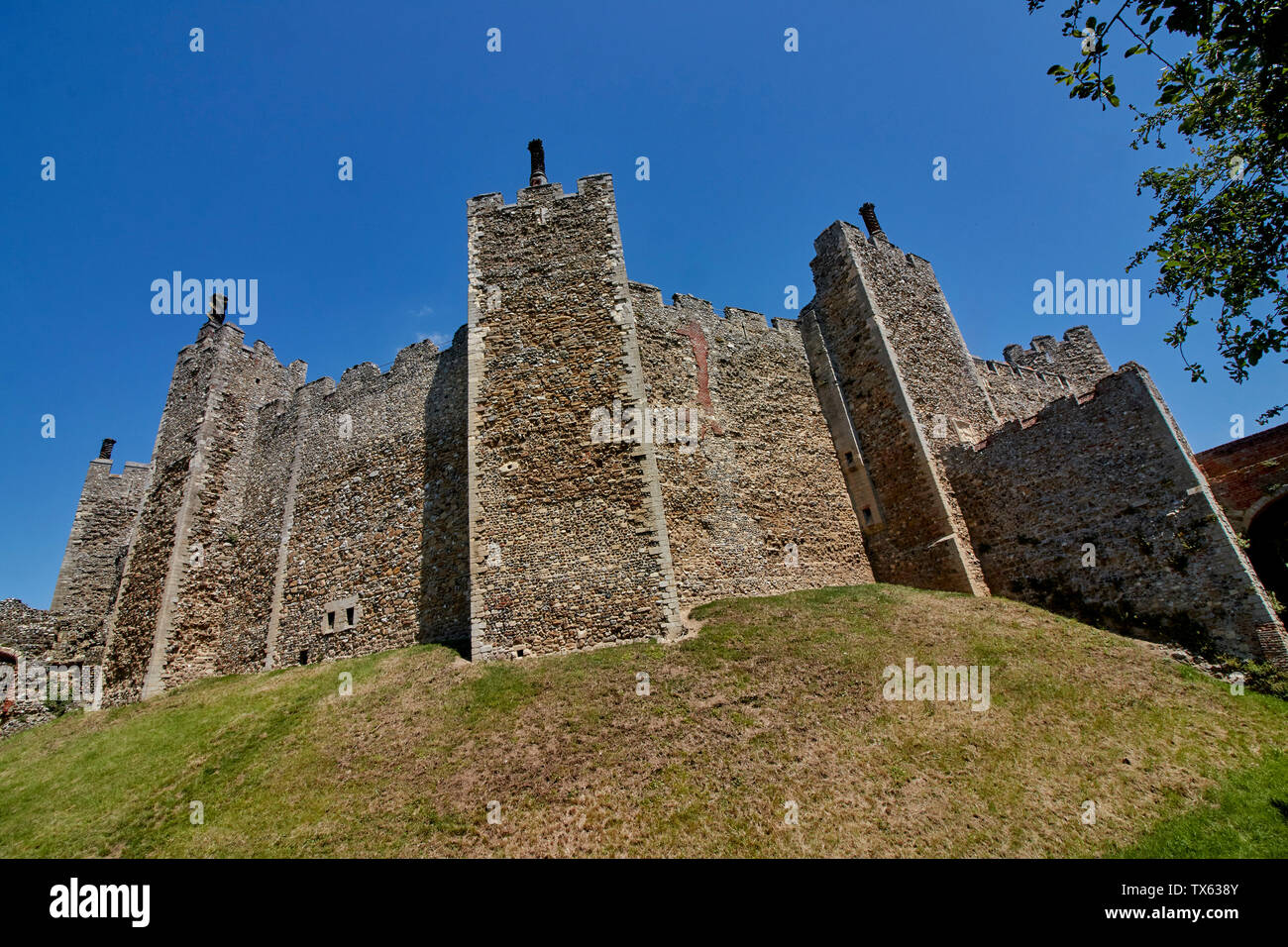 Una vista delle mura del castello di Framlingham Foto Stock