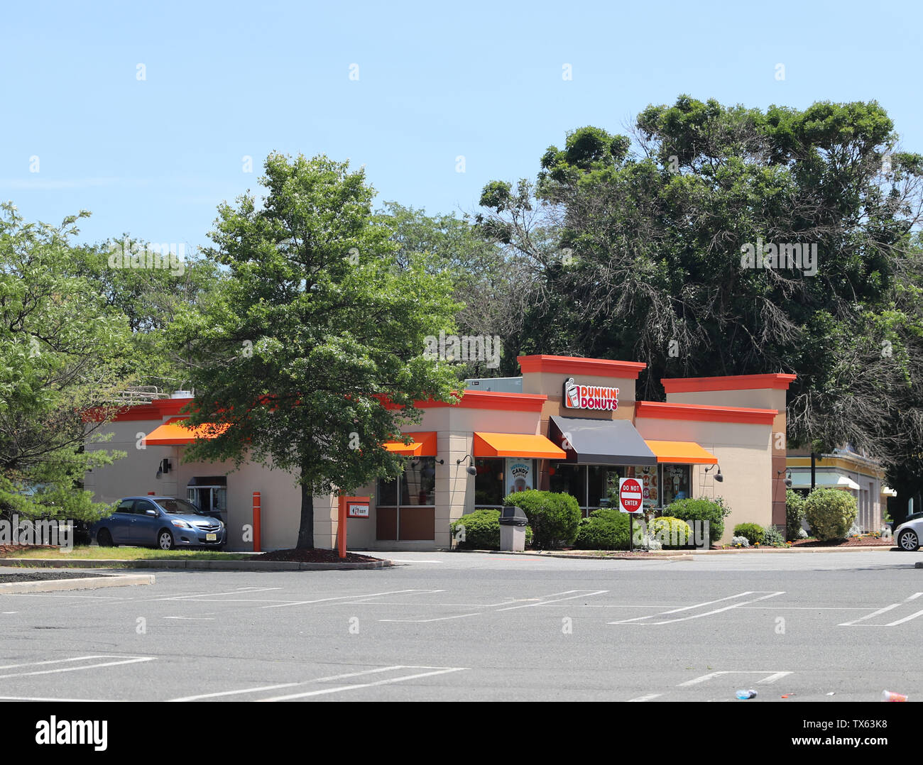 Princeton New Jersey - Giugno 23, 2019: esterne di Dunkin Donuts shop a Princeton. La società è il più grande caffè e prodotti da forno in franchising th Foto Stock