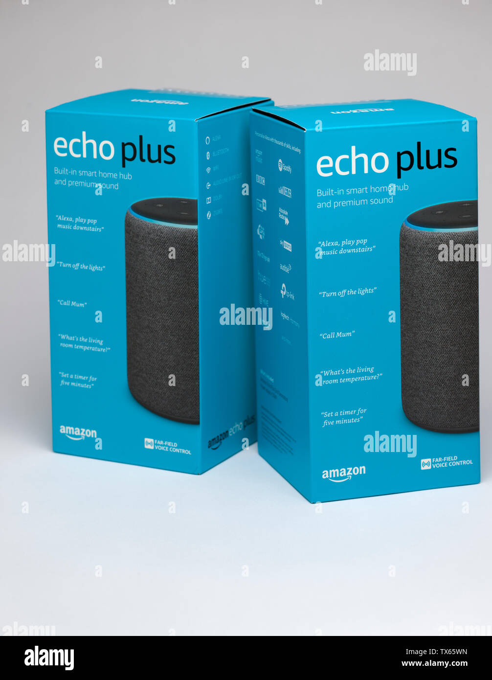 Amazon alexa plus eco di seconda generazione Foto Stock