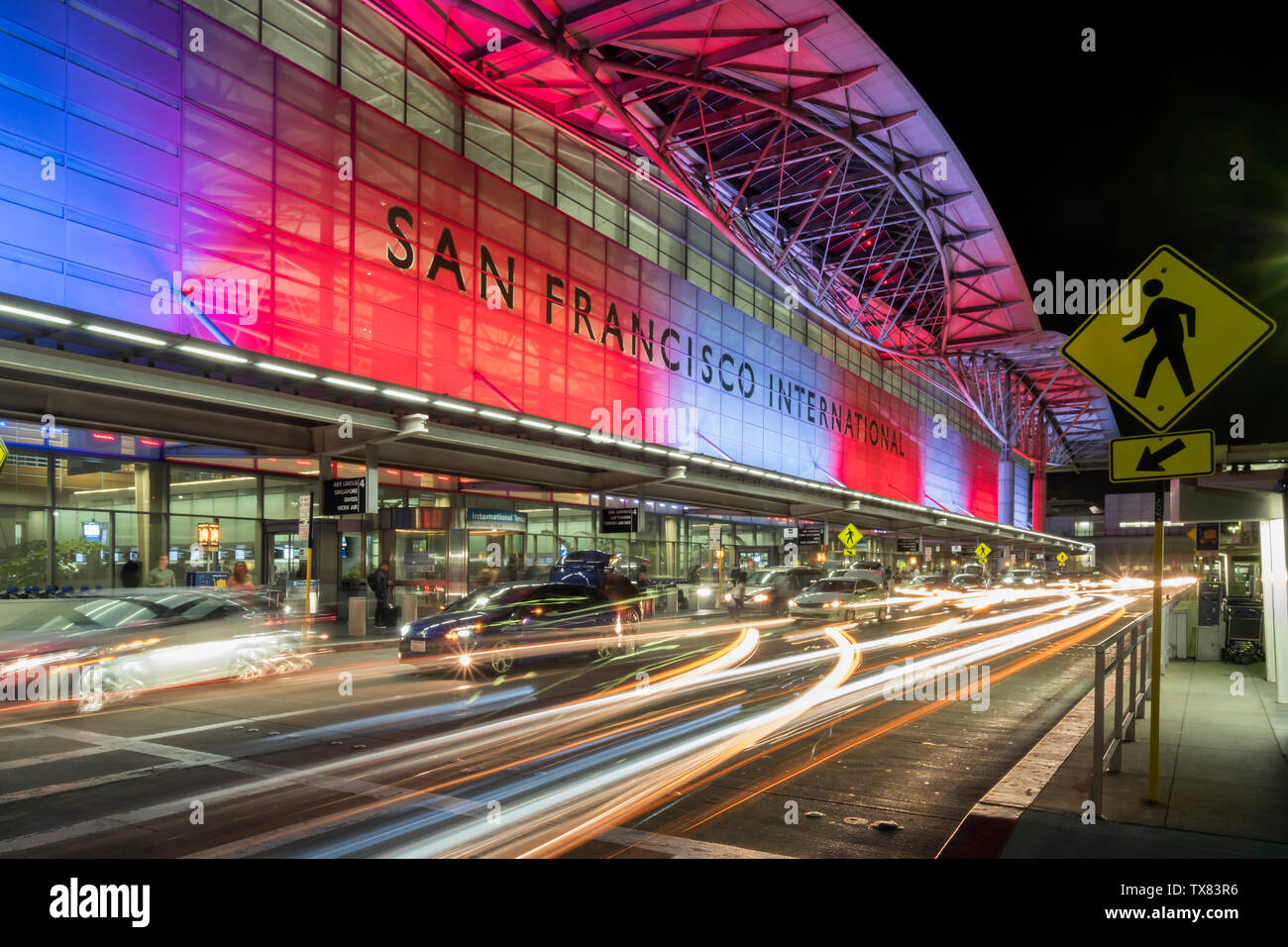 Trafficato Terminal Internazionale, Aeroporto di San Francisco, San Francisco, California, Stati Uniti d'America Foto Stock