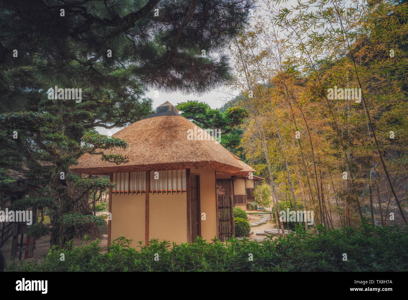 Crepuscolo Pavilion Giappone Michelin Samsung giardino parco di castagni Foto Stock