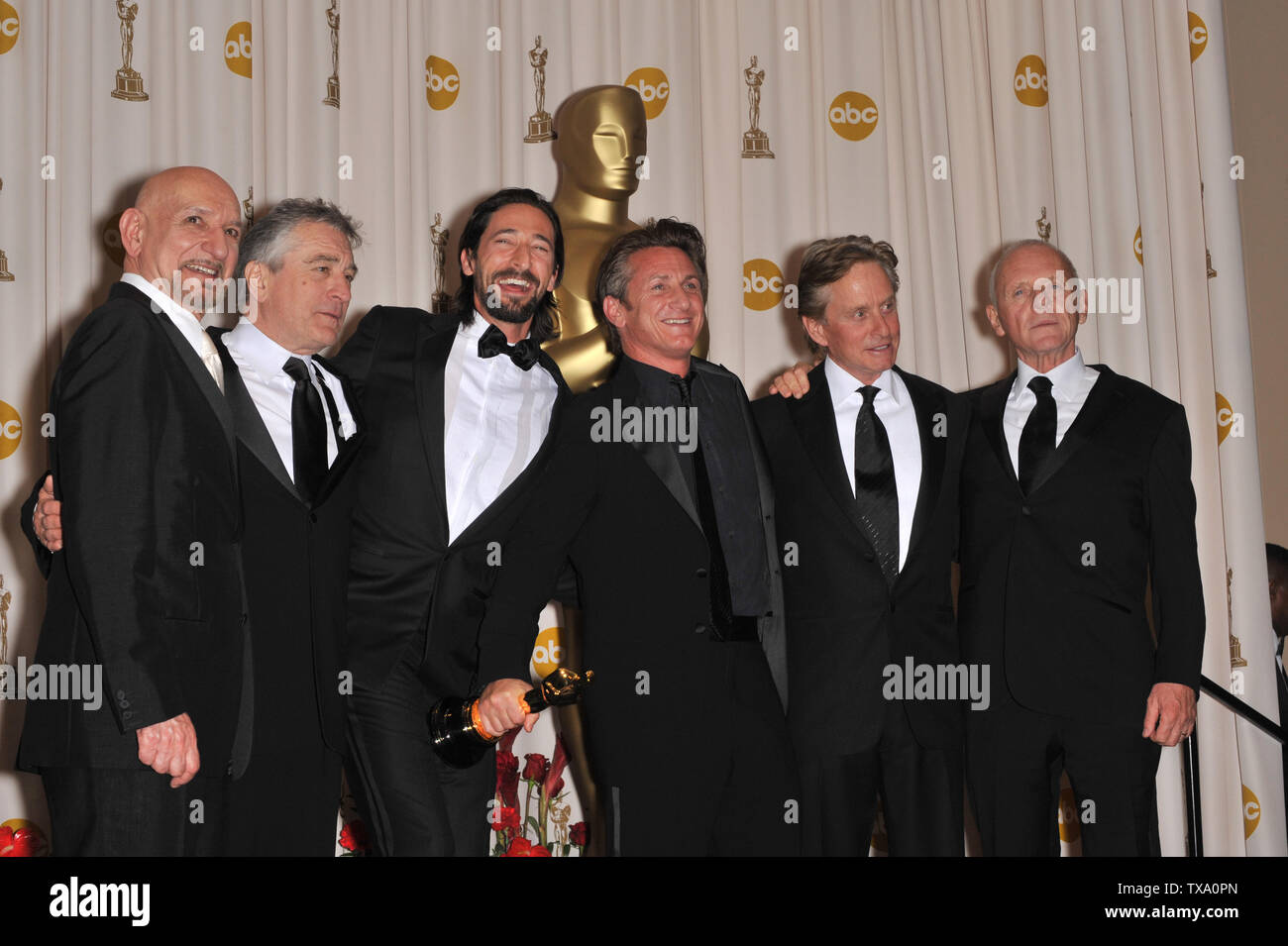 LOS ANGELES, CA. 22 febbraio 2009: LtoR: Sir Ben Kingsley, Robert DeNiro, Adrien Brody, Sean Penn, Michael Douglas e Anthony Hopkins al 81st Academy Awards il Kodak Theatre, Hollywood. © 2009 Paul Smith / Featureflash Foto Stock