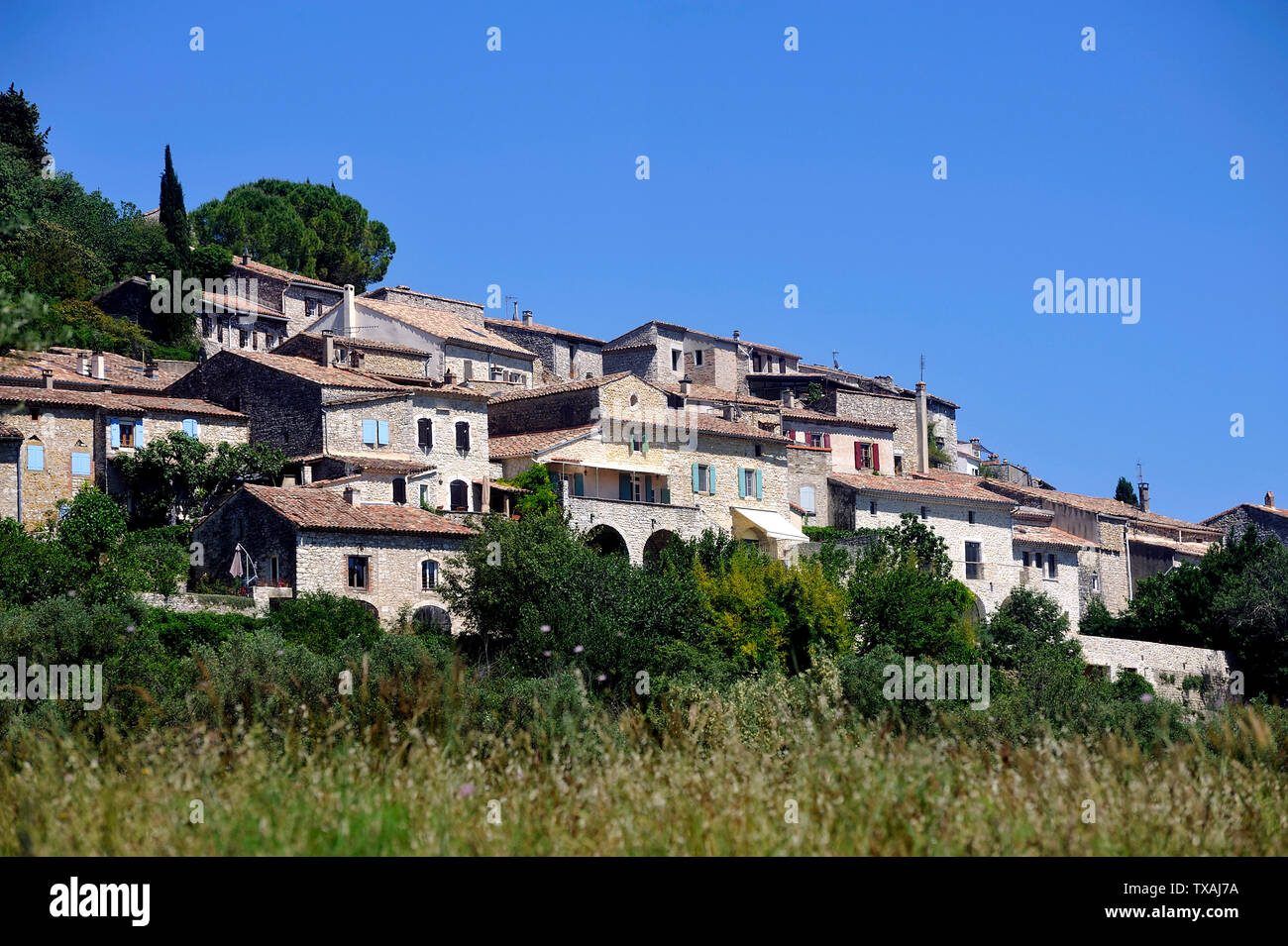 Villaggio medievale di vezenobres immagini e fotografie stock ad alta