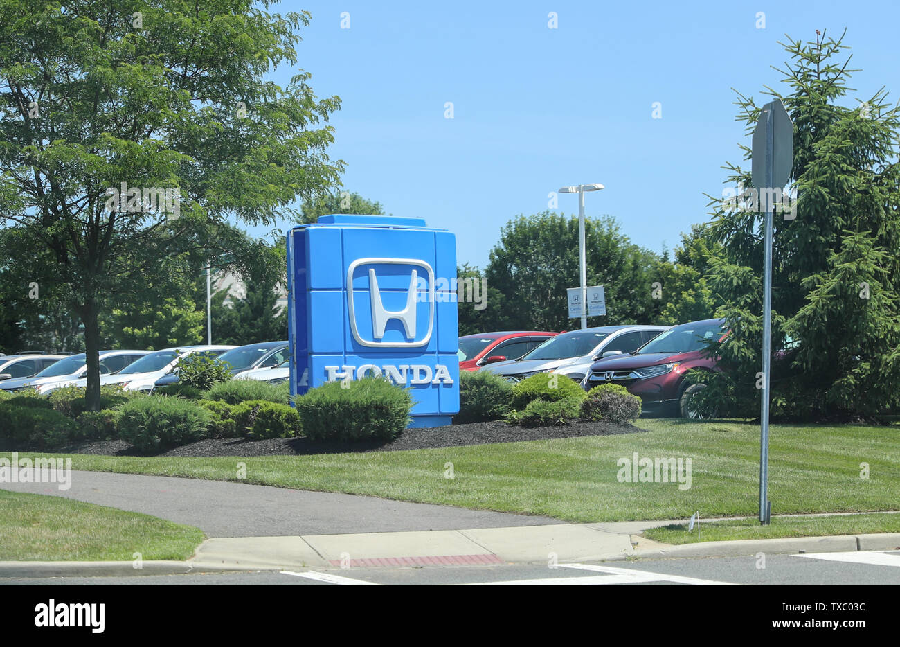 Princeton New Jersey - Giugno 23, 2019:Honda negozio di fronte. Logo e segno. Honda produce tra le vetture più affidabili in tutto il mondo VI - Immagine Foto Stock