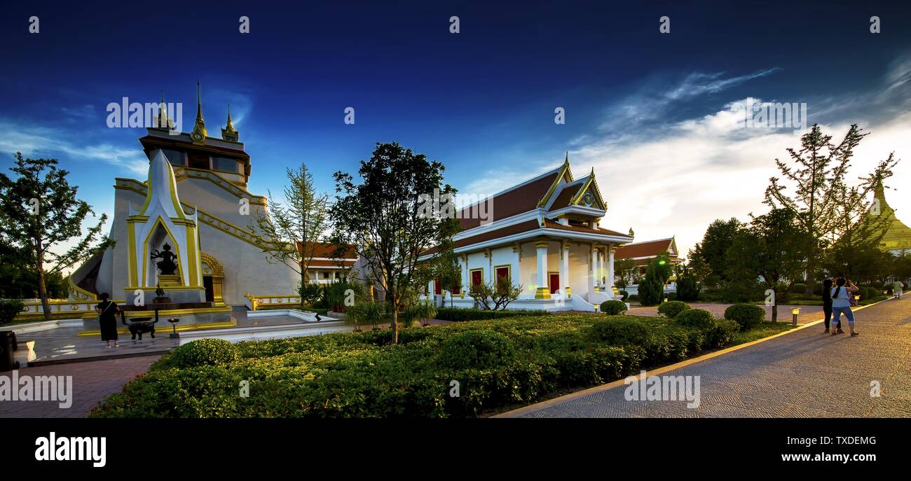 Shi Yuan Zuting, Tempio Baima Scenic Area, Luoyang, nella provincia di Henan Foto Stock