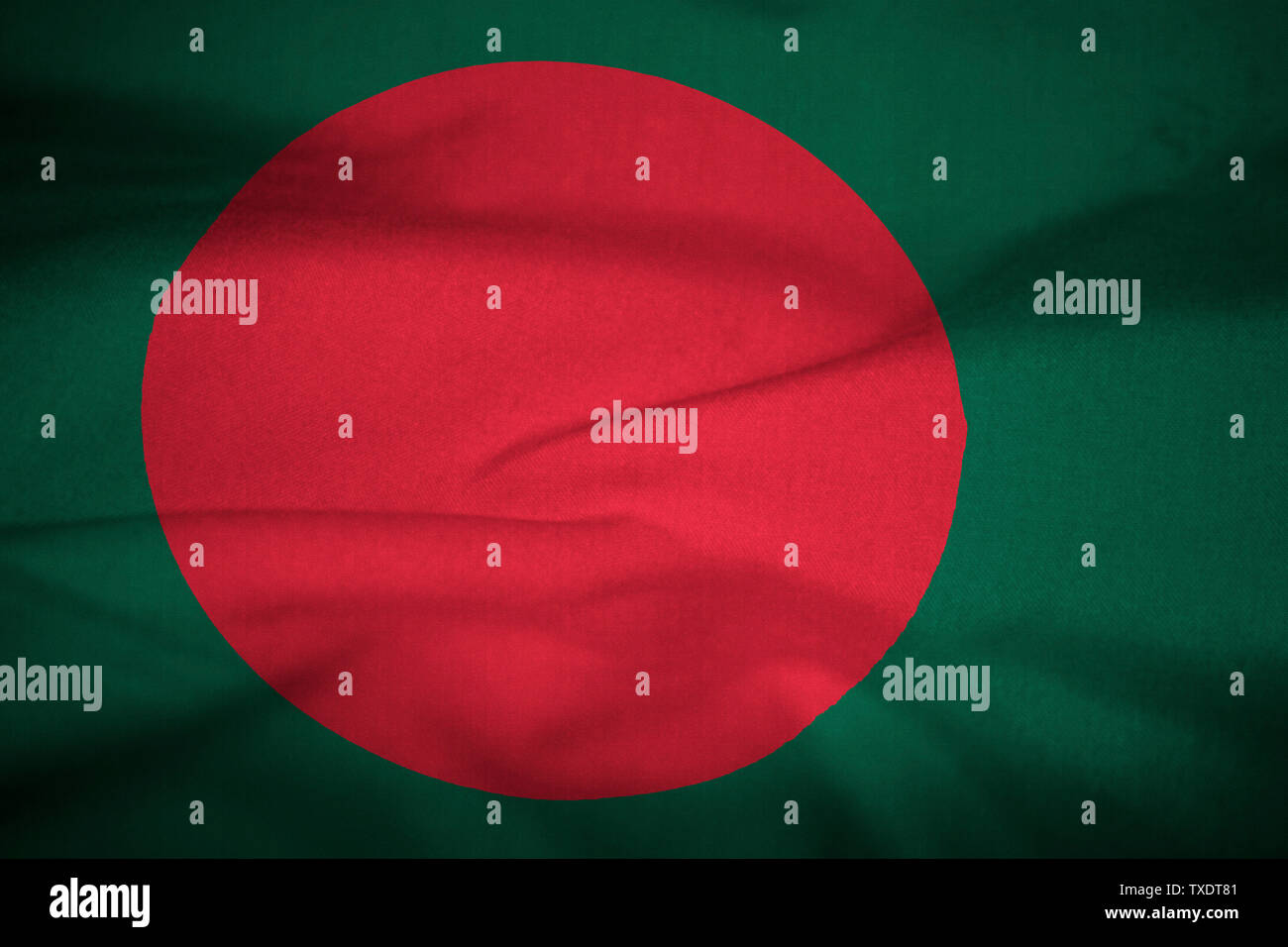 Increspato bandiera del Bangladesh soffiando nel vento Foto Stock
