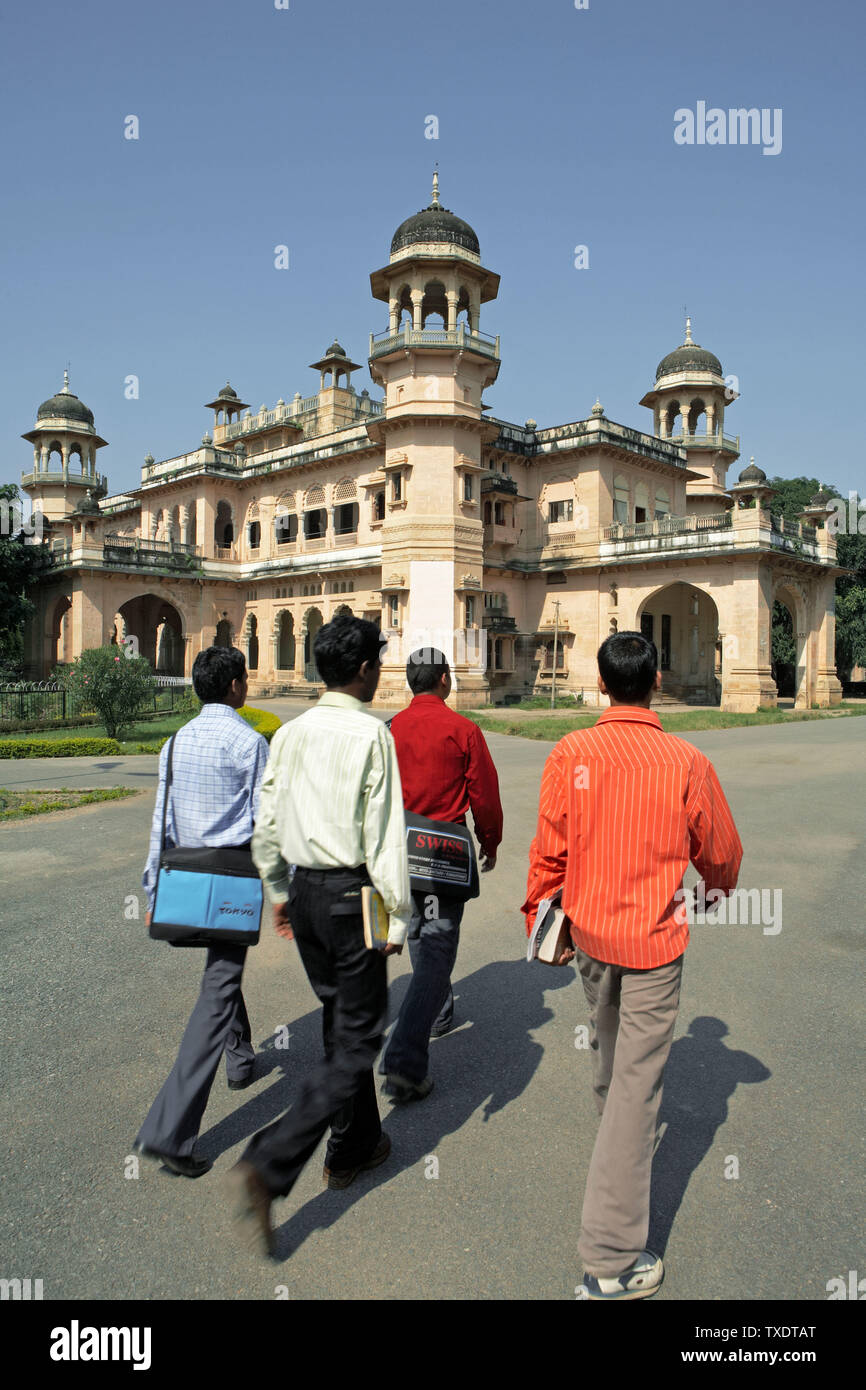 Senate House complesso dell università di Allahabad, Uttar Pradesh, India, Asia Foto Stock