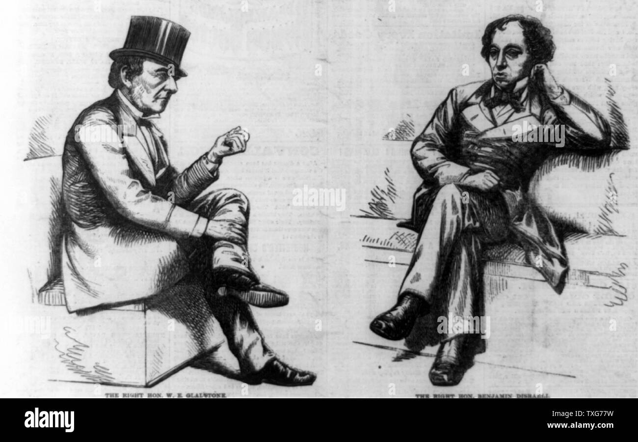 British statisti, 1868 : I grandi rivali William Ewart Gladstone, liberale, quattro volte Primo Ministro, a sinistra e a Benjamin Disraeli, conservatore, due volte Primo Ministro incisione su legno Foto Stock