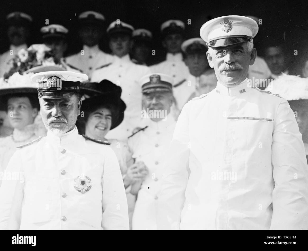 L'Ammiraglio Togo Heihachiro, navale giapponese hero, con maggior generale Thomas Henry Barry, soprintendente di noi Accademia Militare di West Point, New York Foto Stock