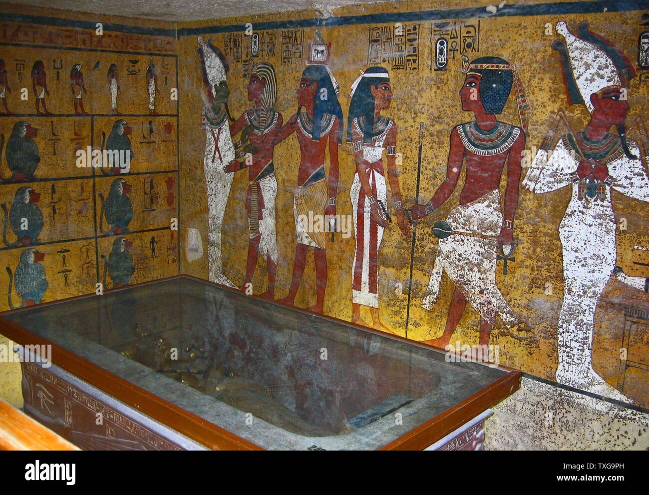 Tutankhamon, (1345 BC - 1327 BC) faraone egiziano del XVIII dinastia, durante il periodo della storia egiziana conosciuta come 'Nuovo Regno'. Il 1922 scoperta da Howard Carter di Tutankhamon la tomba intatta Foto Stock