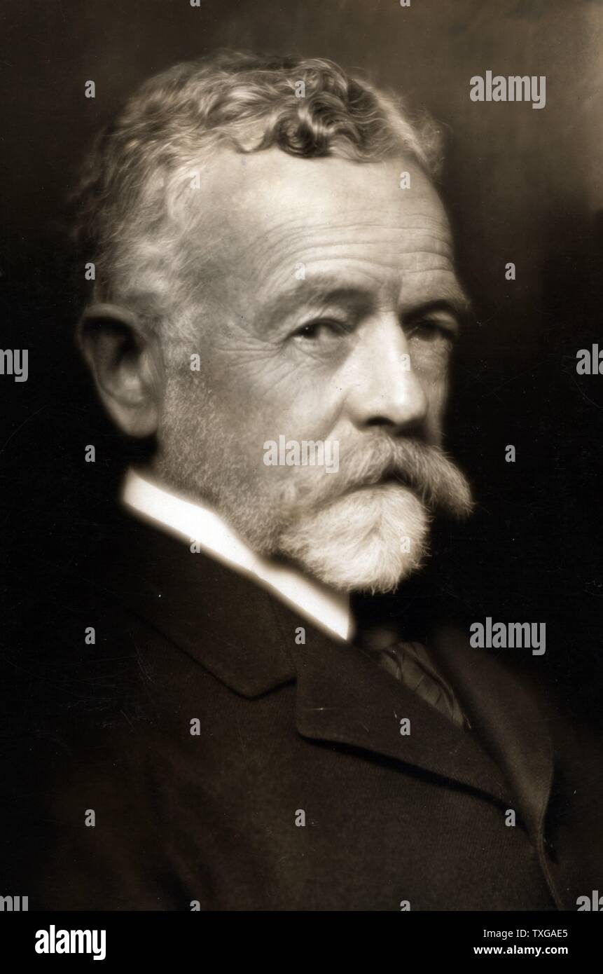 Henry Cabot Lodge (1850-1924) American Senatore repubblicano. meglio conosciuto per le sue posizioni in materia di politica estera, in particolare la sua battaglia con il Presidente Woodrow Wilson nel 1919 oltre il Trattato di Versailles. Ritratto c.1919 Foto Stock