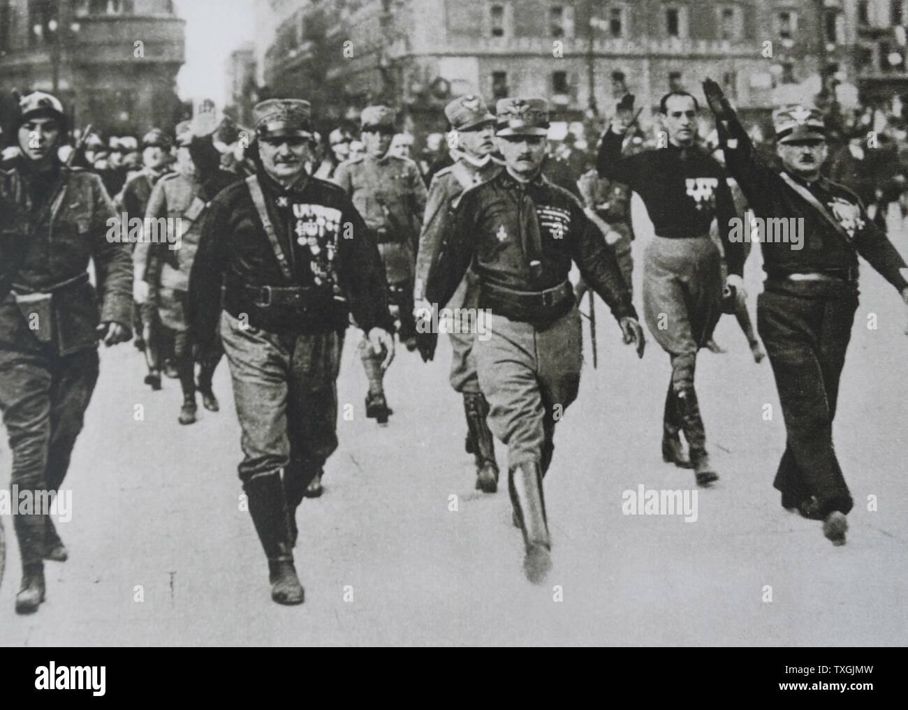 Camicie nere fasciste d'italia immagini e fotografie stock ad alta  risoluzione - Alamy