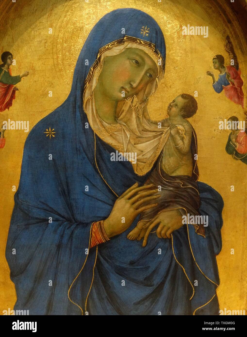 Pittura intitolato "La Vergine con il Bambino e i Santi Domenico e Aurea' di Duccio di Buoninsegna, un pittore italiano. Datato xiv secolo Foto Stock