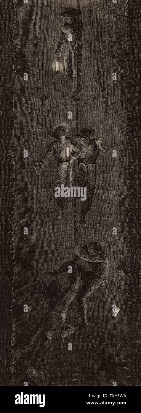 Minatori del carbone, portando le lampade di sicurezza, essendo abbassato pit albero su una catena con staffe attaccato. L'uomo il fondo ha perso la sua presa e si trova in pericolo di sprofondare fino alla sua morte. Dalla metà del XIX secolo questo metodo decrescente di mine è stato abbandonato tranne in poche buche poco profonde da 'vita metropolitana; o, delle miniere e dei minatori di Louis Simonin (Londra, 1869). Incisione su legno. Foto Stock