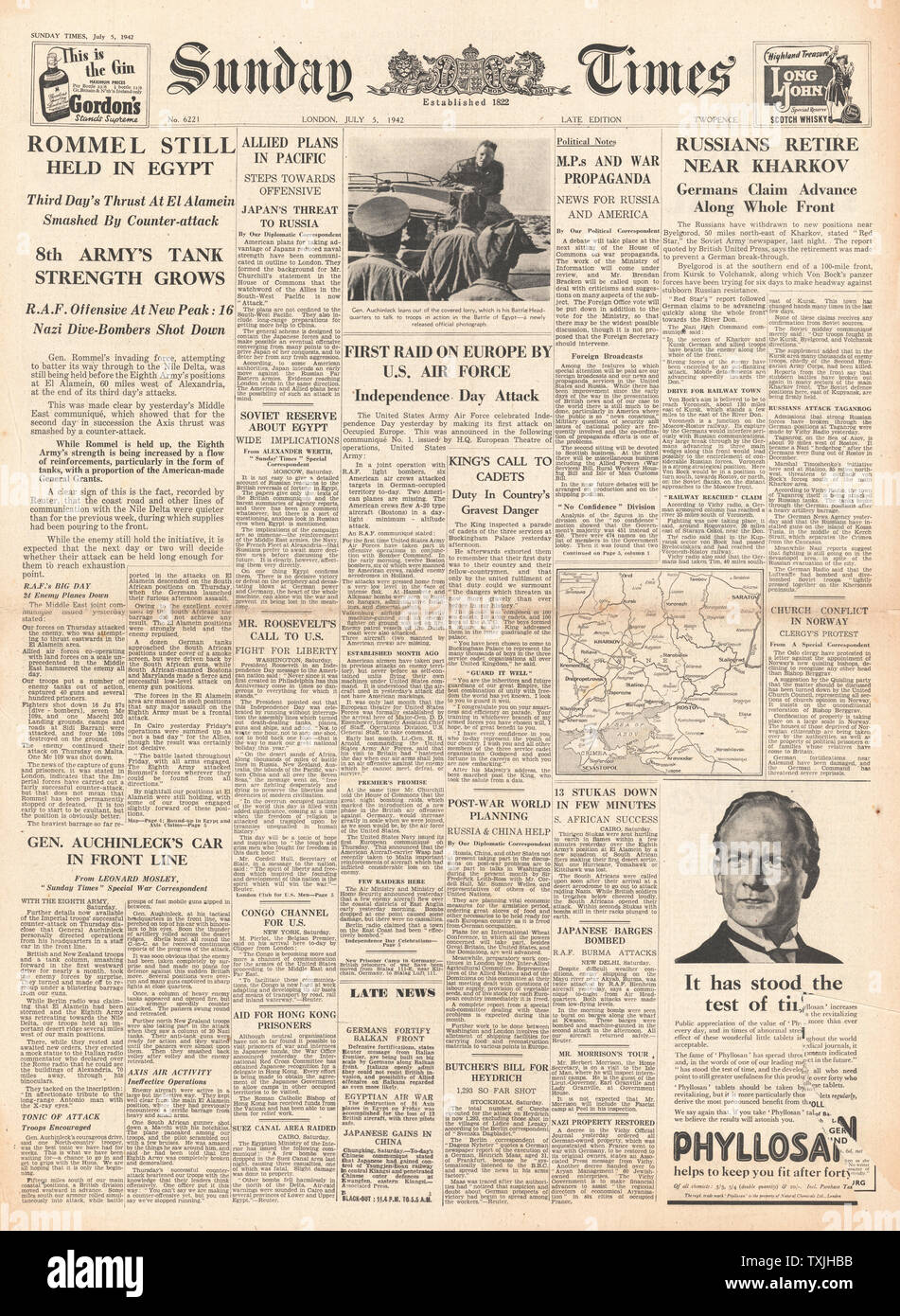 1942 front page Sunday Times battaglia per l'Egitto, l'esercito tedesco avanza sul fronte orientale e il primo bombardamento su EUROPA DA PARTE DEGLI STATI UNITI Aeronautica militare Foto Stock