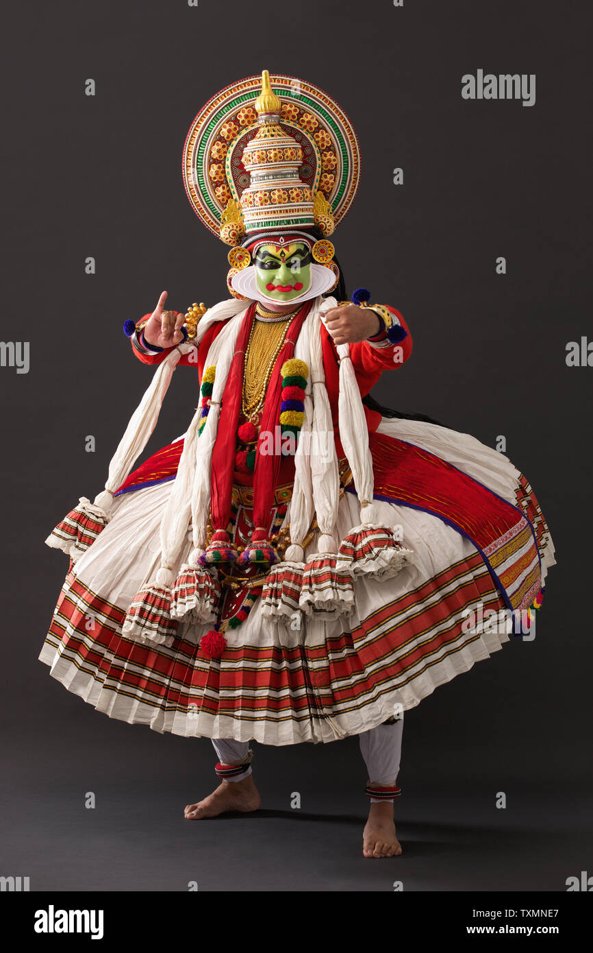 Kathakali dancer performing Foto Stock