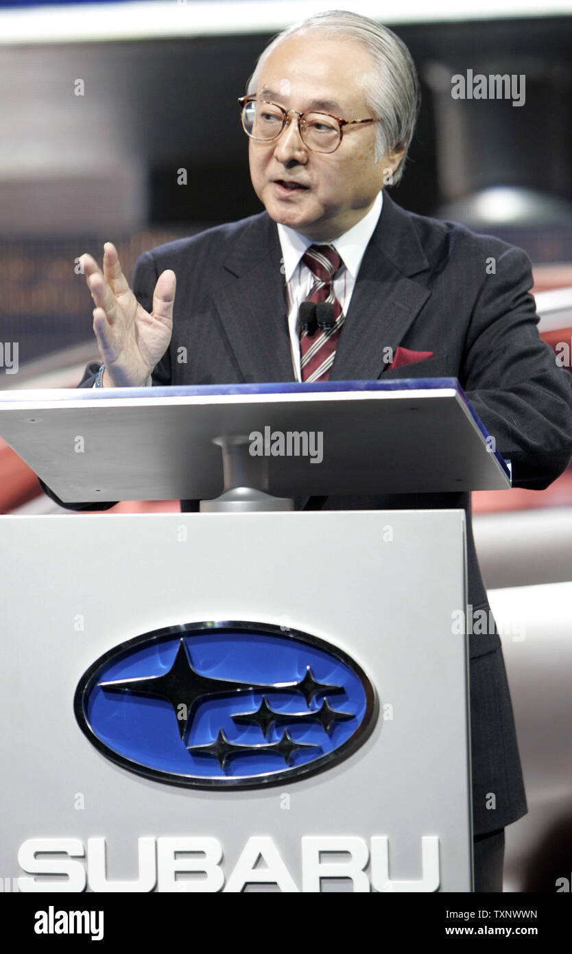 Subaru Direttore della scheda Mat Nagato e Vice Presidente Esecutivo di Fuji Heavy Industries Ltd. parla al 2010 North American International Auto Show al COBO Center di Detroit, MI., 12 gennaio 2010. UPI/Mark Cowan Foto Stock