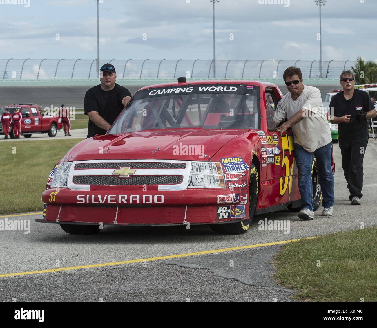 NASCAR Nationwide Series, campionato racer, norma Benning e il suo equipaggio, pratica presso la Homestead-Miami Speedway a Homestead, Florida il 16 novembre 2012. .UPI/Joe Marino-Bill Cantrell Foto Stock