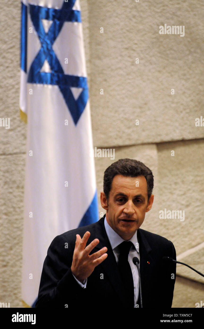 Il Presidente francese Nicolas Sarkozy parla nella Knesset in Gerusalemme, 23 giugno 2008. (UPI foto/Debbie Hill - PISCINA) Foto Stock