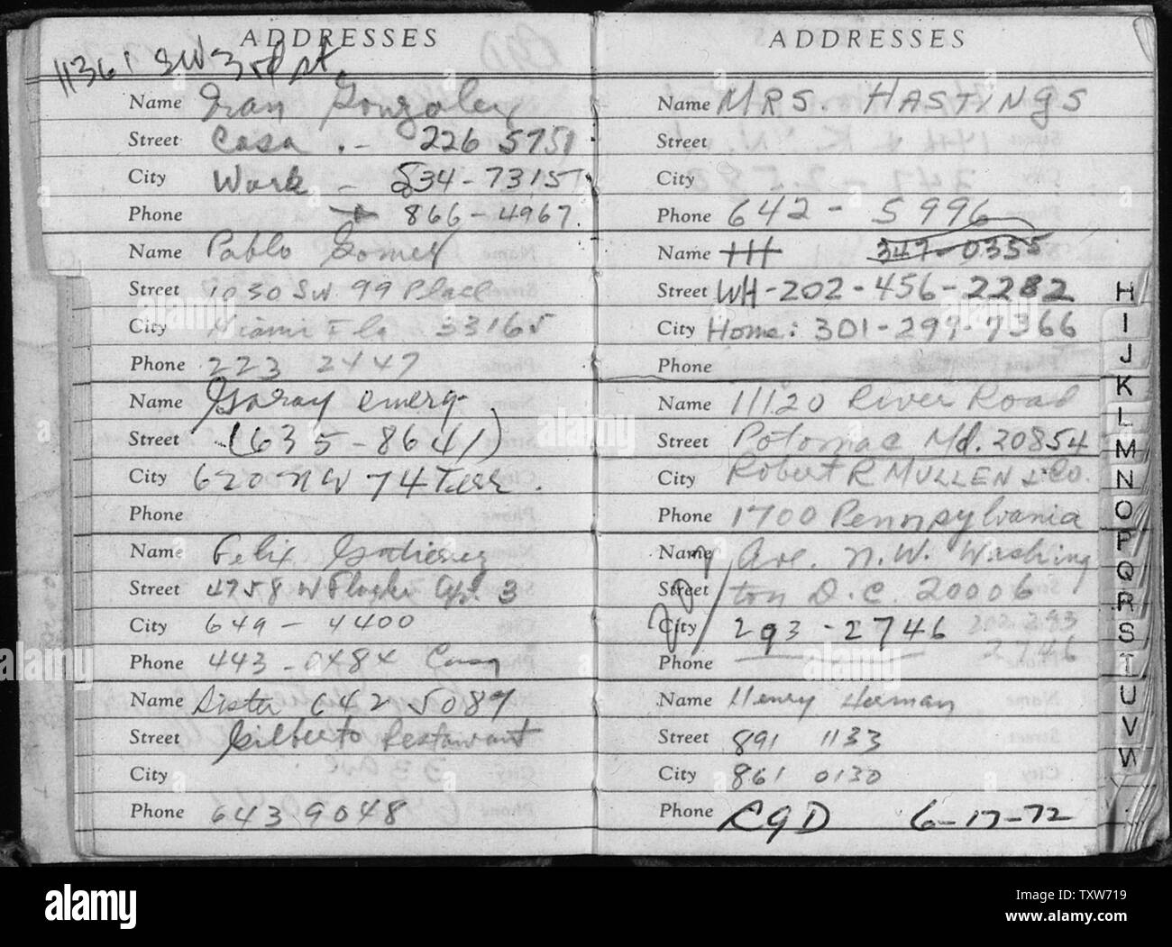 Rubrica Indirizzi del Watergate scassinatore Bernard Barker, scoperto in una camera presso l'hotel Watergate, Giugno 18, 1972; l'ambito e il contenuto: questa rubrica elenca HH, iniziali per Howard Hunt, una casa bianca consulente. Dopo aver confermato che il numero di telefono qui elencato è stato infatti alla Casa Bianca, il FBI legato il Watergate break-in alla Casa Bianca durante l'inchiesta le prime ore. Note generali: presentano la storia: American originali, Dicembre 1997 - dicembre 1998, archivi nazionali Rotunda, Washington DC, presentano n. 624.0217. America recenti, Giugno 1984 - dicembre 1985, ARCO Nazionale Foto Stock