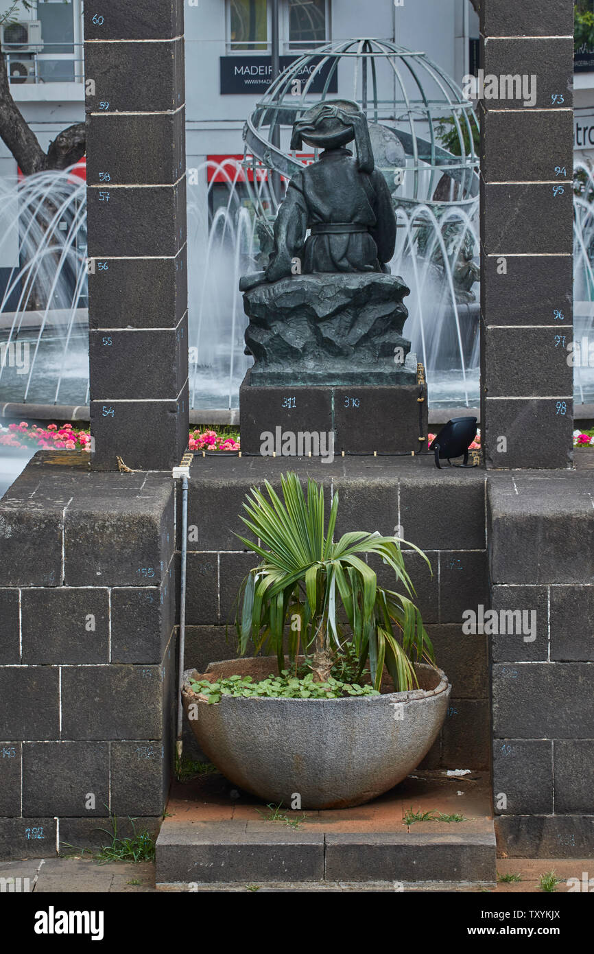 Infante Dom Henrique statua da Santa Caterina Park a Funchal, Madeira, Portogallo, Unione Europea Foto Stock