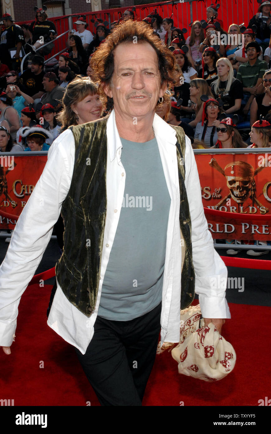Membro del cast Keith Richards arriva per la prima assoluta di "Pirati dei Caraibi: All'estremità del mondo', a Disneyland ad Anaheim, in California, il 19 maggio 2007. (UPI foto/Jim Ruymen) Foto Stock