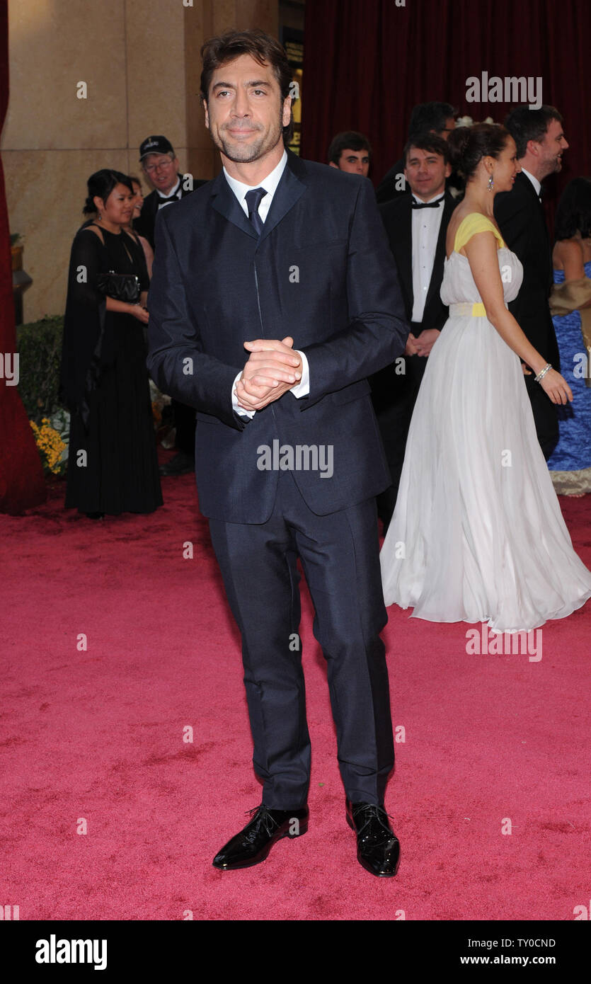 Attore spagnolo Javier Bardem arriva per l'ottantesimo annuale di Academy Awards il Kodak Theatre in Hollywood, la California il 24 febbraio 2008. (UPI foto/Jim Ruymen) Foto Stock