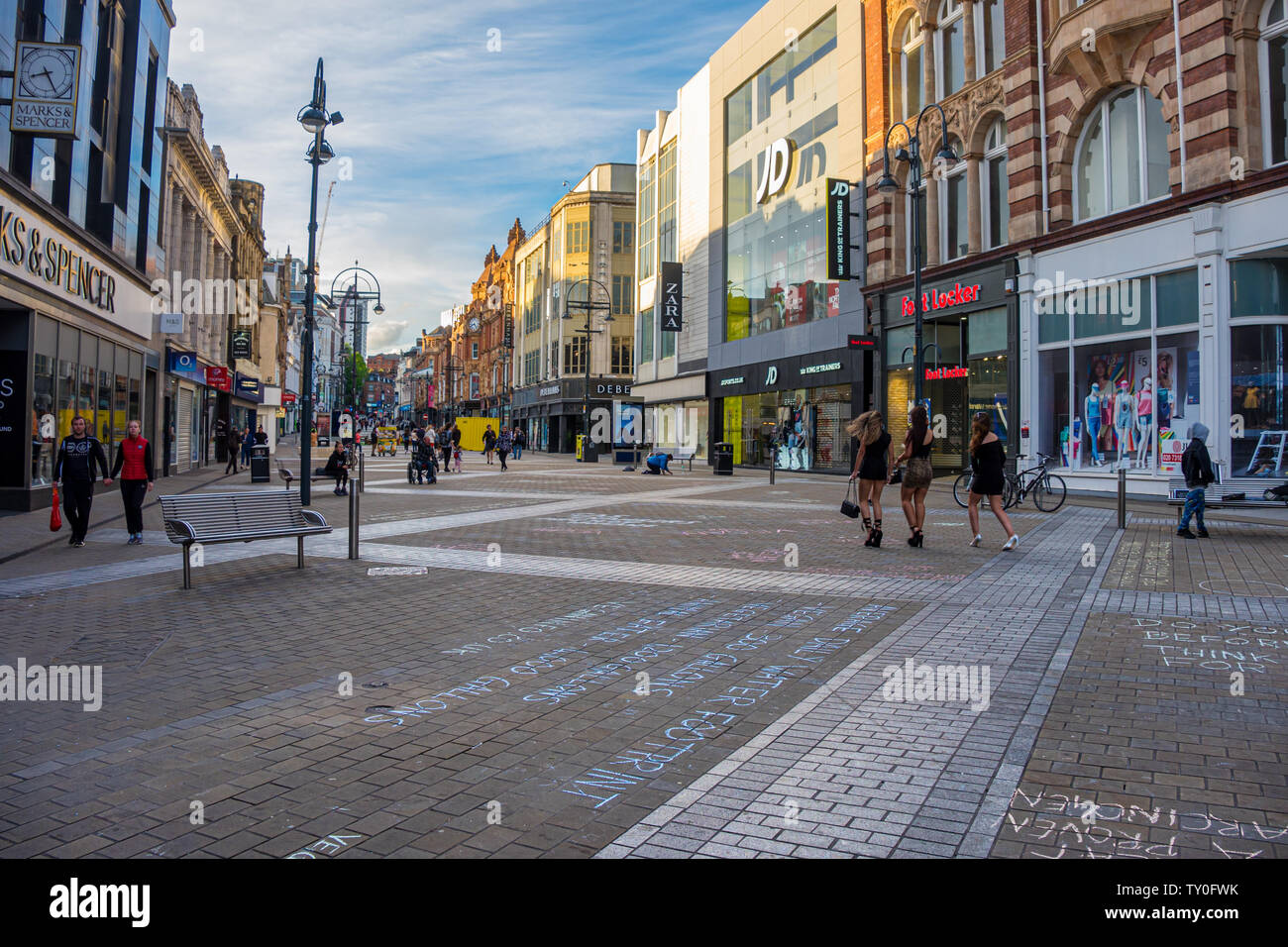 LEEDS, Regno Unito - 2 giugno 2019: Strada intorno a Leeds City Centre Regno Unito Foto Stock